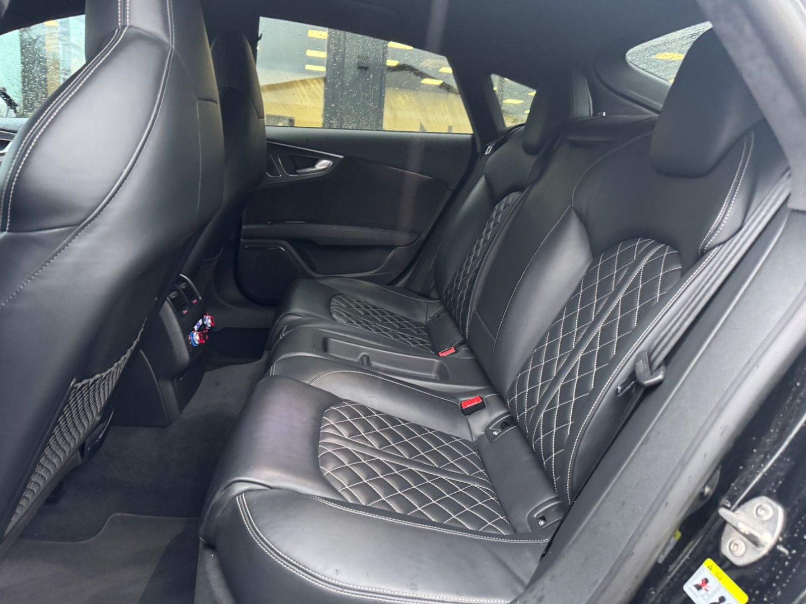 Fahrzeugabbildung Audi S7 SPORTBACK 4.0 TFSI*MATRIX*BOSE*S-SITZE*TOP*