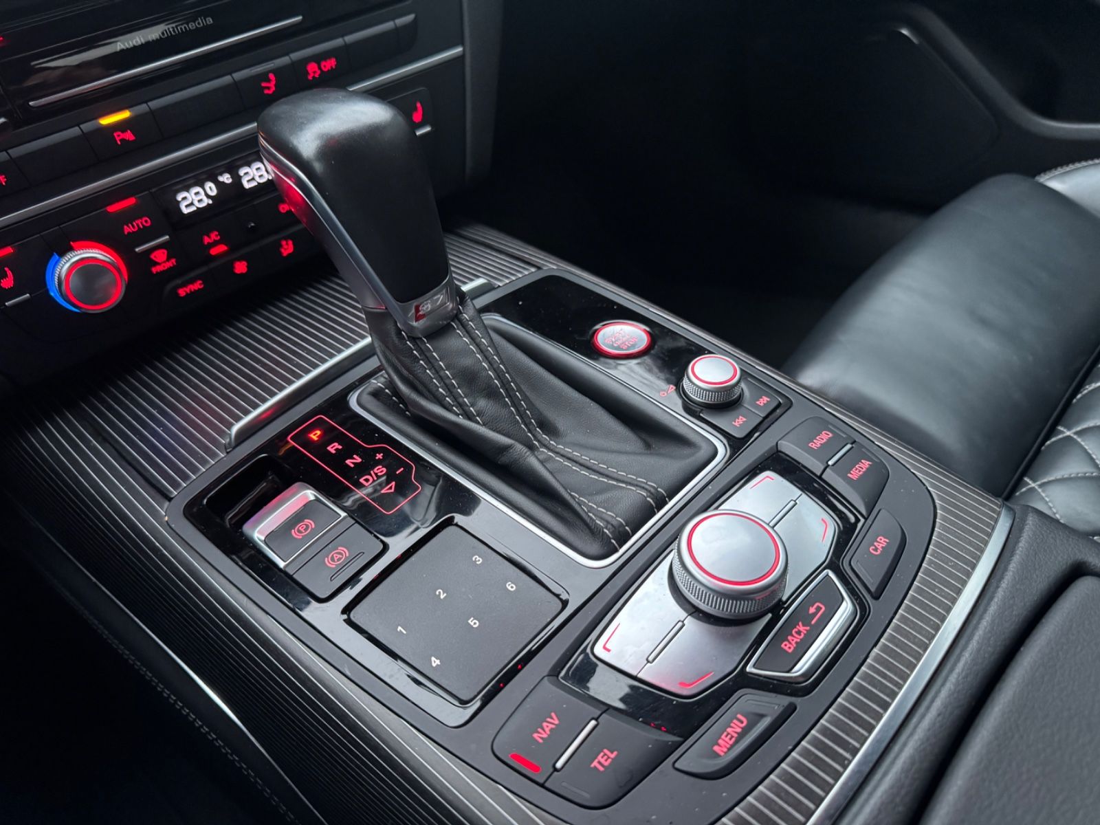 Fahrzeugabbildung Audi S7 SPORTBACK 4.0 TFSI*MATRIX*BOSE*S-SITZE*TOP*