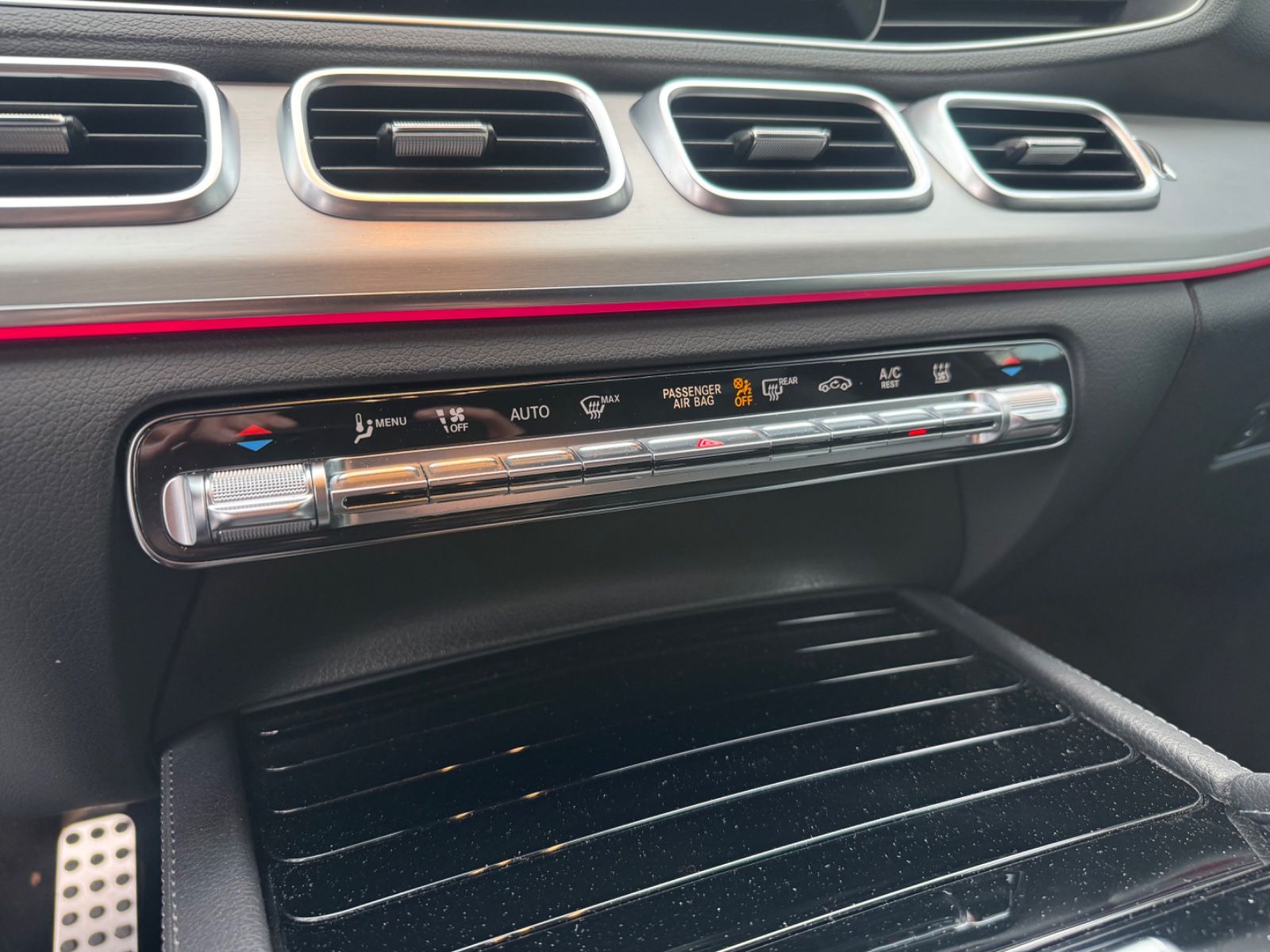 Fahrzeugabbildung Mercedes-Benz GLE350de 4M*AMG-LINE*NIGHT*AHK*21.ZOLL*