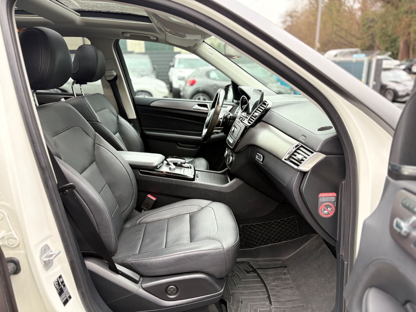 Fahrzeugabbildung Mercedes-Benz GLE 43 AMG 4MATIC* KAMERA*AHK*21 Z.*KEYLESS*PANO