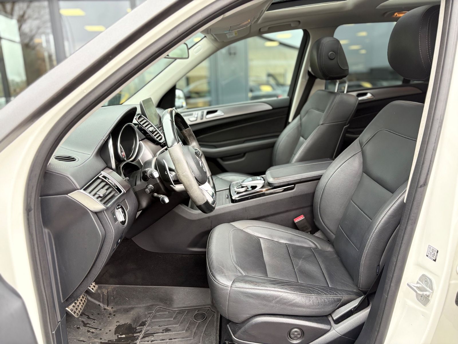 Fahrzeugabbildung Mercedes-Benz GLE 43 AMG 4MATIC* KAMERA*AHK*21 Z.*KEYLESS*PANO