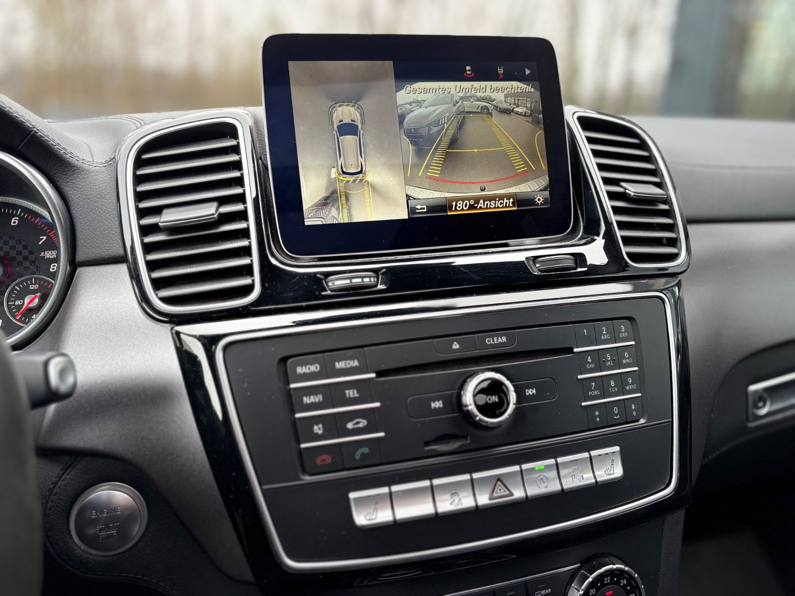 Fahrzeugabbildung Mercedes-Benz GLE 43 AMG 4MATIC* KAMERA*AHK*21 Z.*KEYLESS*PANO