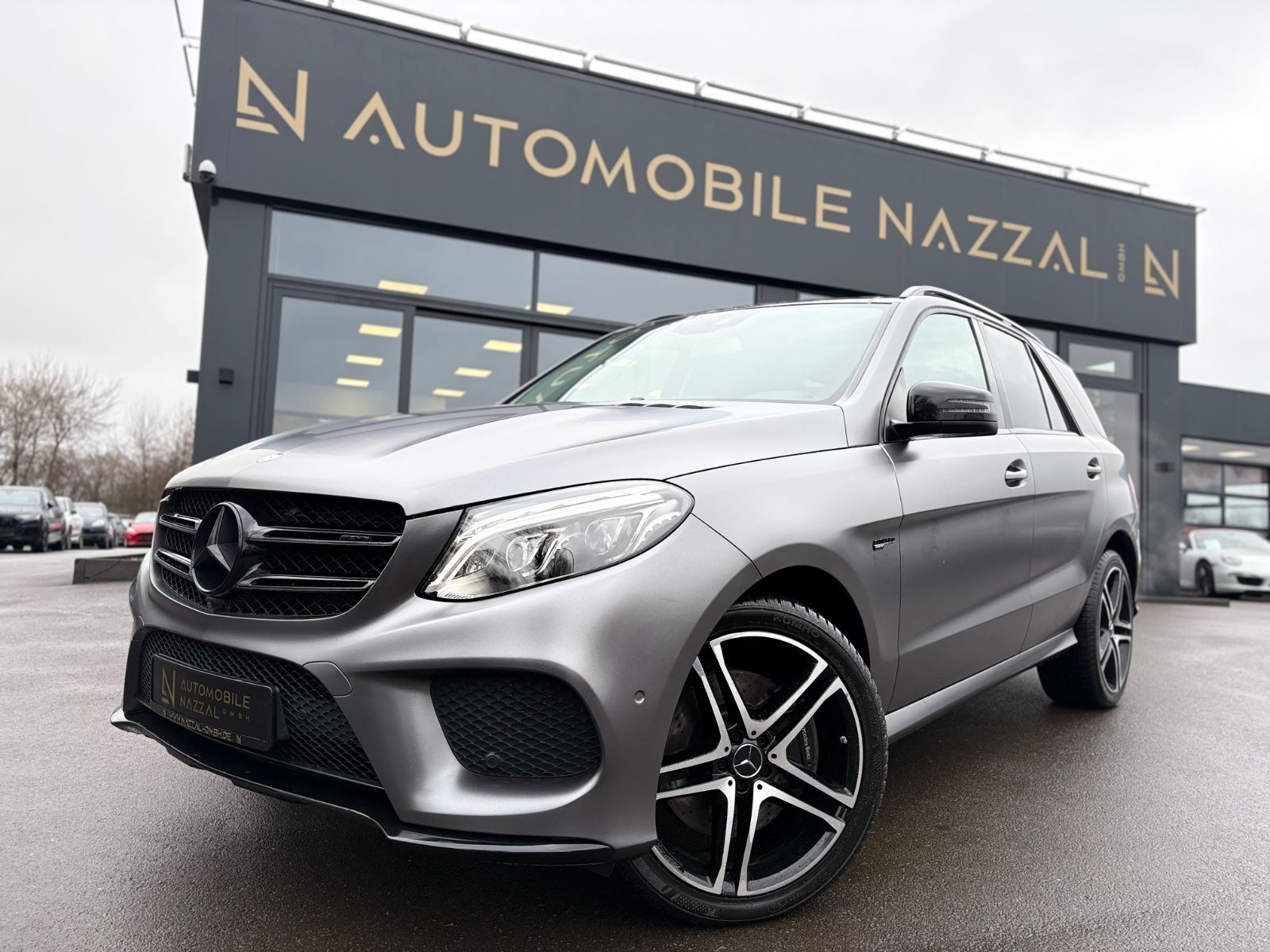 Fahrzeugabbildung Mercedes-Benz GLE 43 AMG 4MATIC* KAMERA*AHK*21 Z.*KEYLESS*PANO