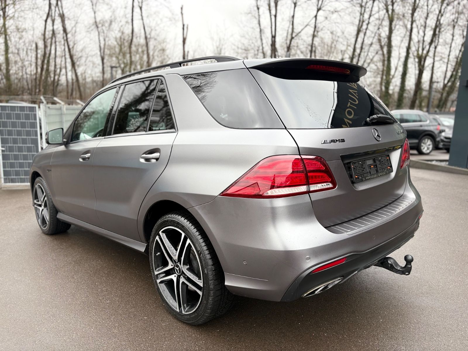 Fahrzeugabbildung Mercedes-Benz GLE 43 AMG 4MATIC* KAMERA*AHK*21 Z.*KEYLESS*PANO