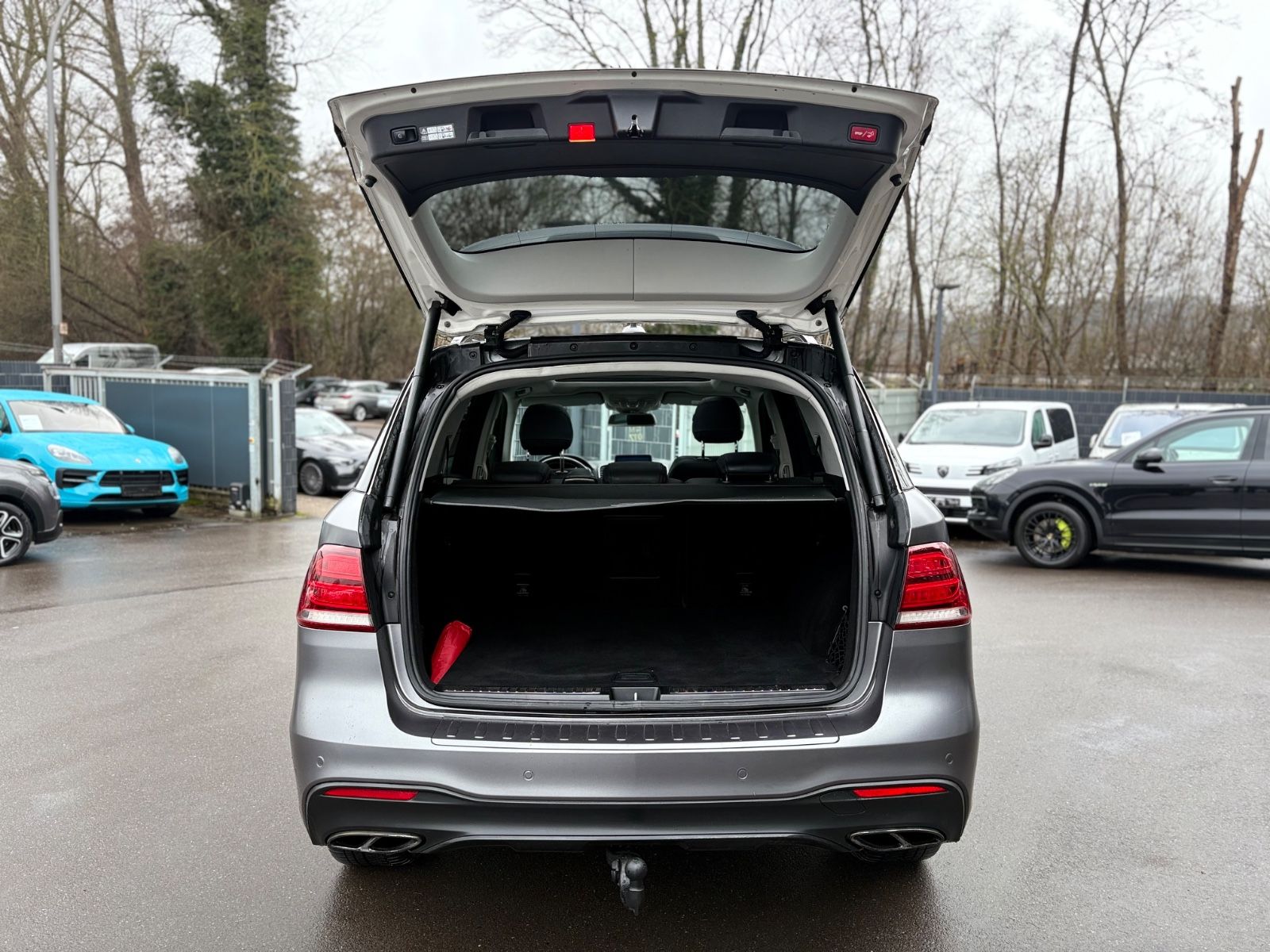 Fahrzeugabbildung Mercedes-Benz GLE 43 AMG 4MATIC* KAMERA*AHK*21 Z.*KEYLESS*PANO