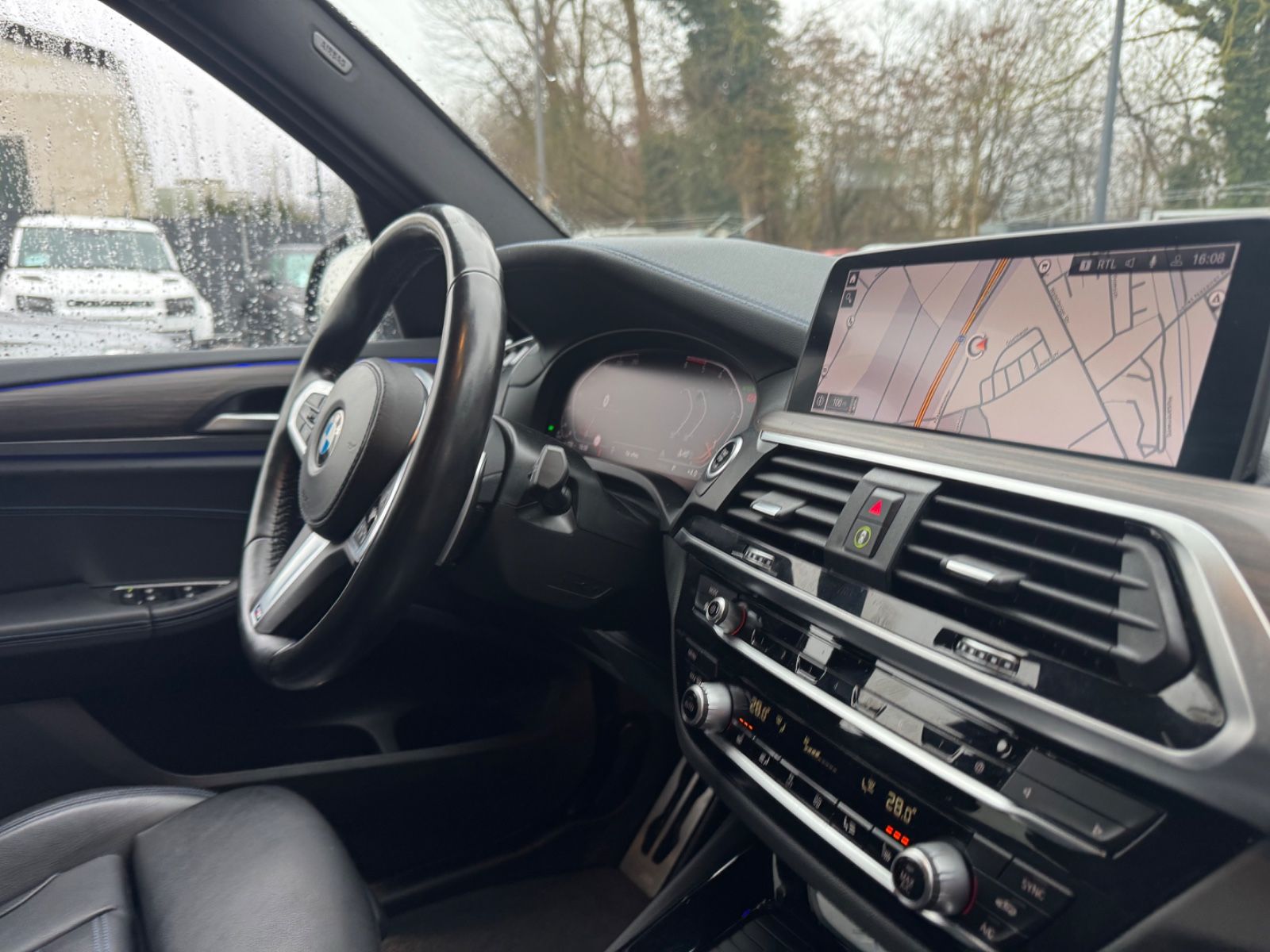 Fahrzeugabbildung BMW X3 xDRIVE 20 d M SPORT*LED*NAVI*HEAD-UP*360°*