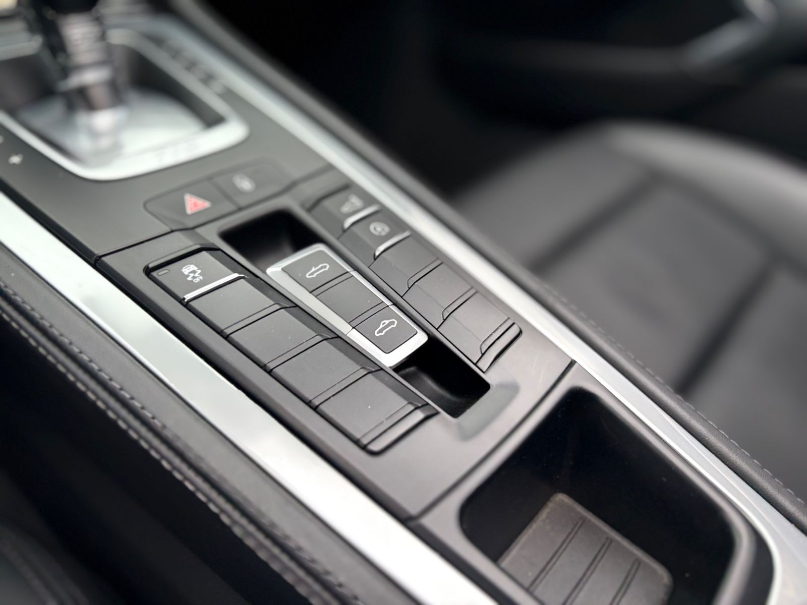 Fahrzeugabbildung Porsche BOXSTER S 718*AUT.*CHRONO*UNFALLFREI*20.ZOLL*