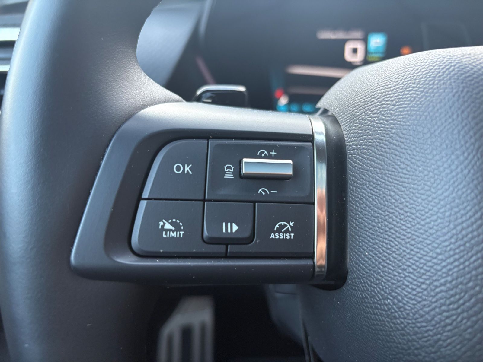 Fahrzeugabbildung Citroën C5 X SHINE PACK HYBRID *KAMERA*LEDER*NAVI*