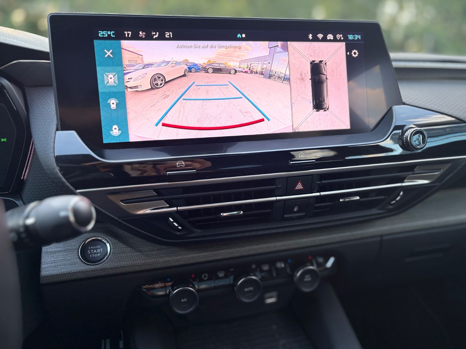 Fahrzeugabbildung Citroën C5 X SHINE PACK HYBRID *KAMERA*LEDER*NAVI*