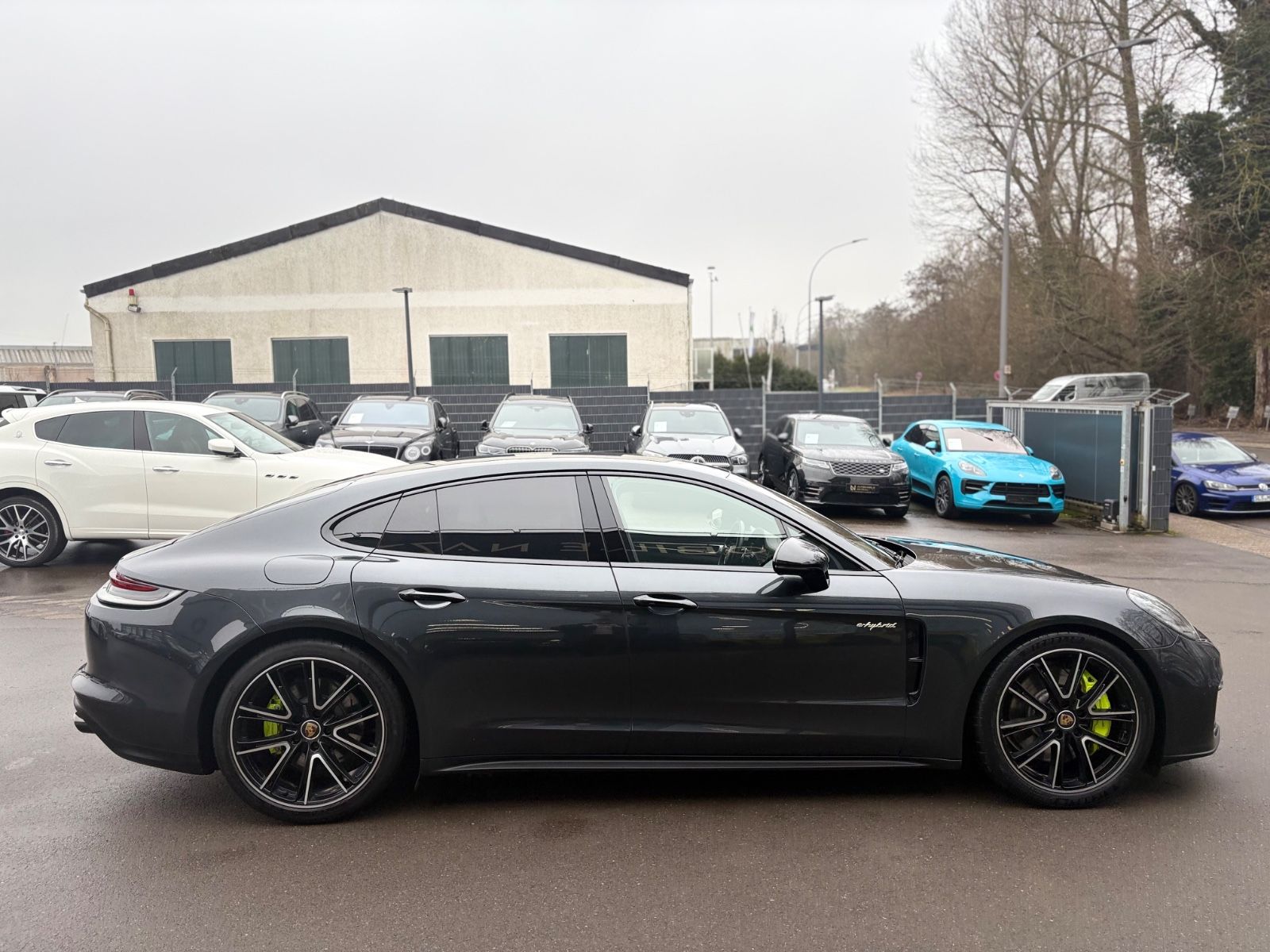 Fahrzeugabbildung Porsche PANAMERA 4 S E-HYBRID *FACEL.*HEAD*APPROVED11/26