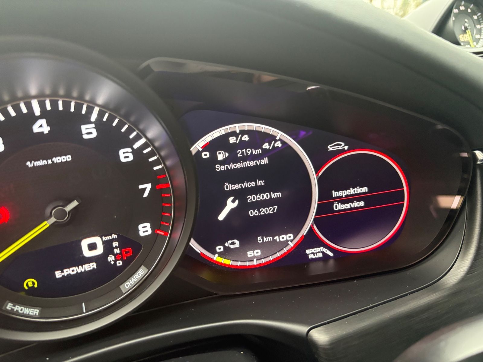 Fahrzeugabbildung Porsche PANAMERA 4 S E-HYBRID *FACEL.*HEAD*APPROVED11/26