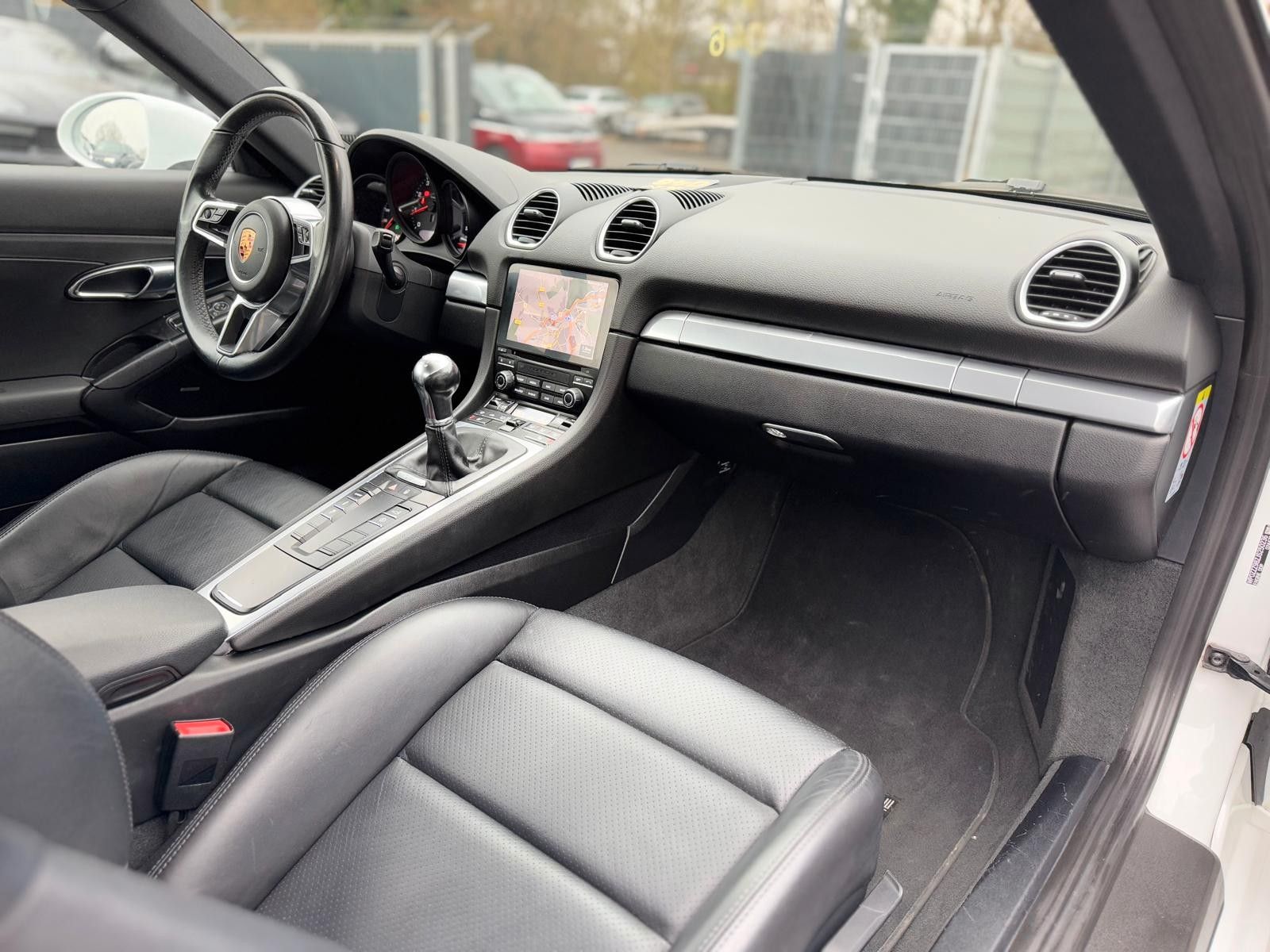 Fahrzeugabbildung Porsche CAYMAN 718*SCHALTER*BOSE*PASM*20.ZOLL*