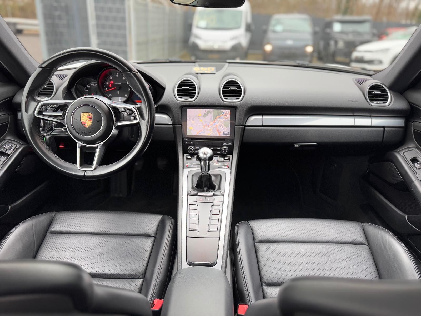 Fahrzeugabbildung Porsche CAYMAN 718*SCHALTER*BOSE*PASM*20.ZOLL*