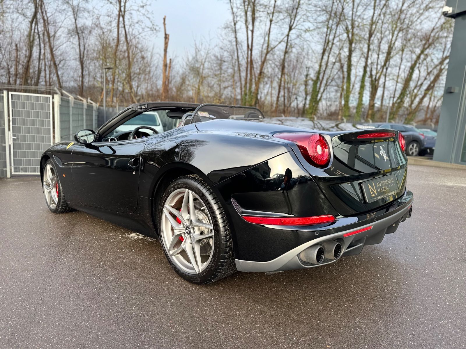 Fahrzeugabbildung Ferrari CALIFORNIA T V8*CARBON*POWER-GARANTIE*KERAMIK*