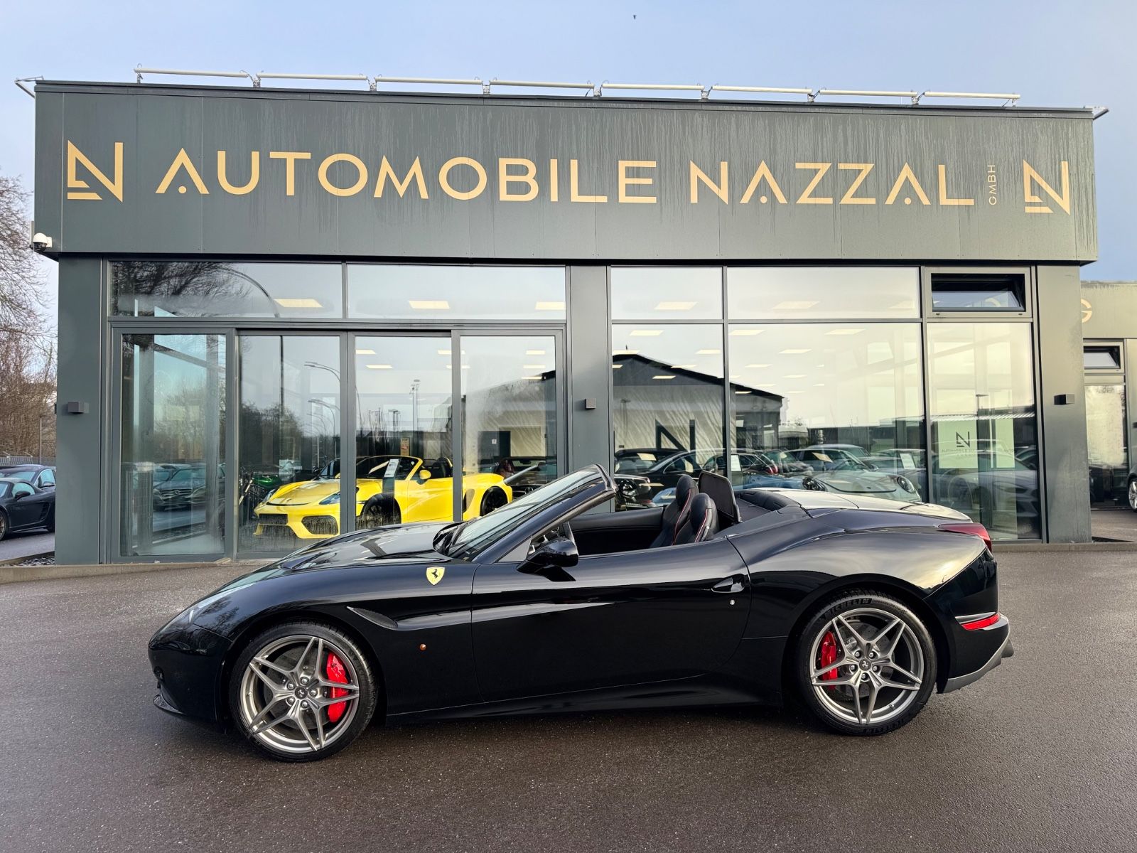 Fahrzeugabbildung Ferrari CALIFORNIA T V8*CARBON*POWER-GARANTIE*KERAMIK*