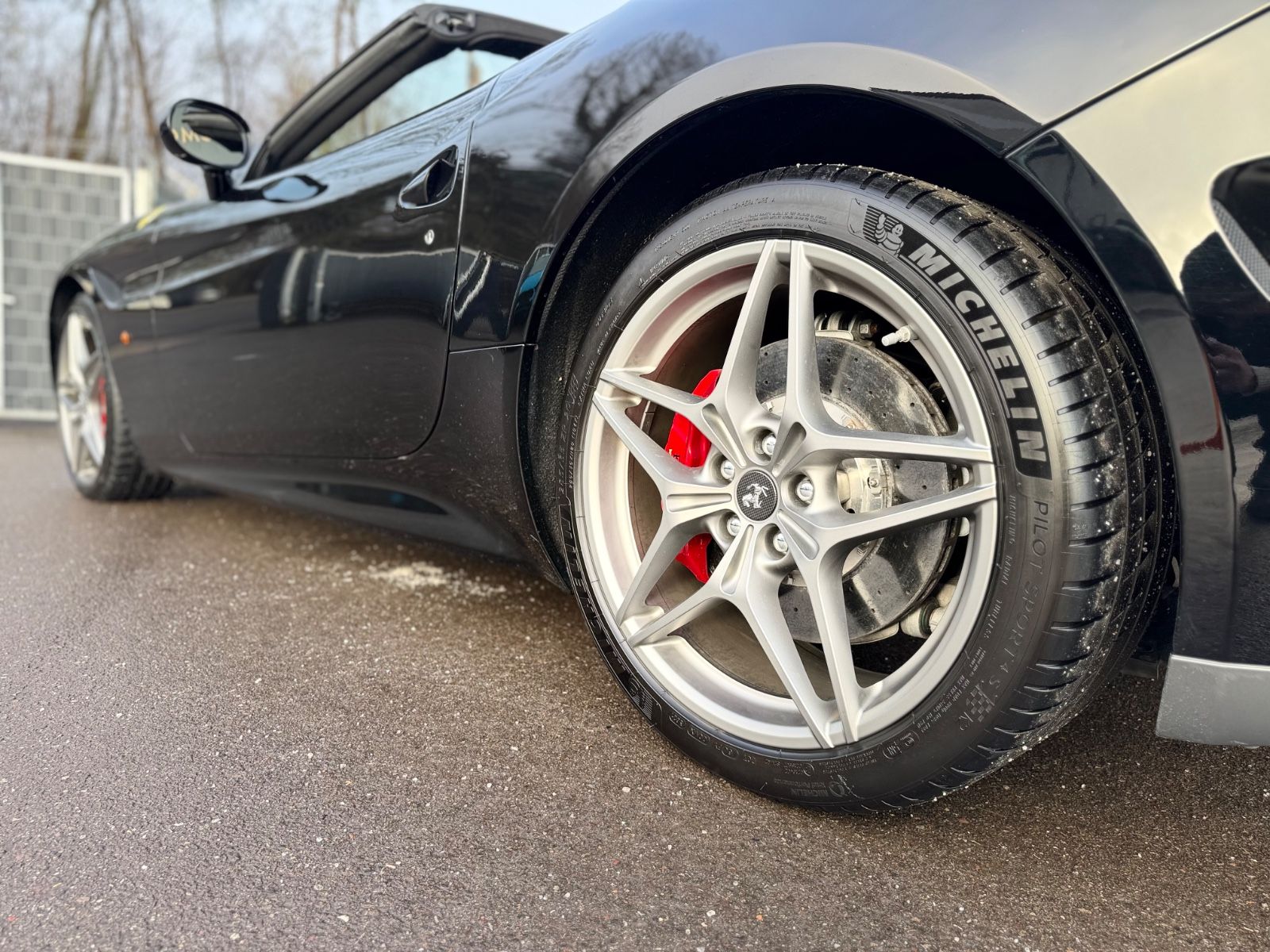 Fahrzeugabbildung Ferrari CALIFORNIA T V8*CARBON*POWER-GARANTIE*KERAMIK*