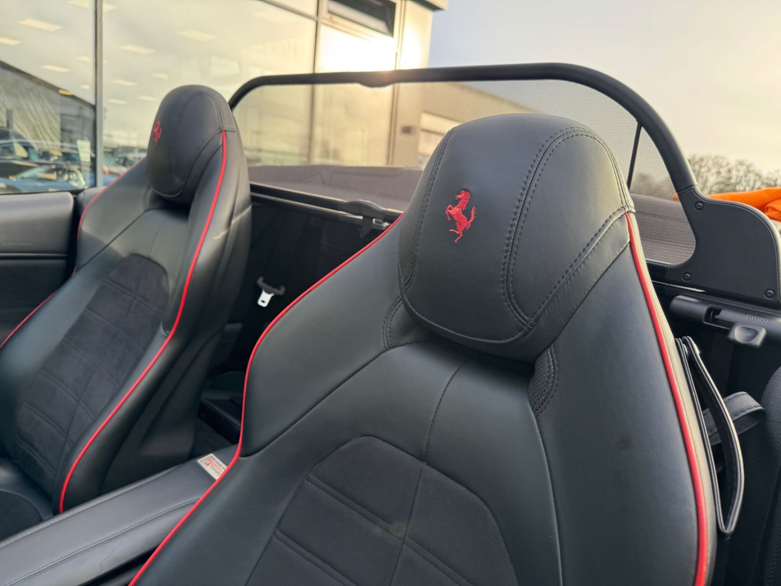 Fahrzeugabbildung Ferrari CALIFORNIA T V8*CARBON*POWER-GARANTIE*KERAMIK*