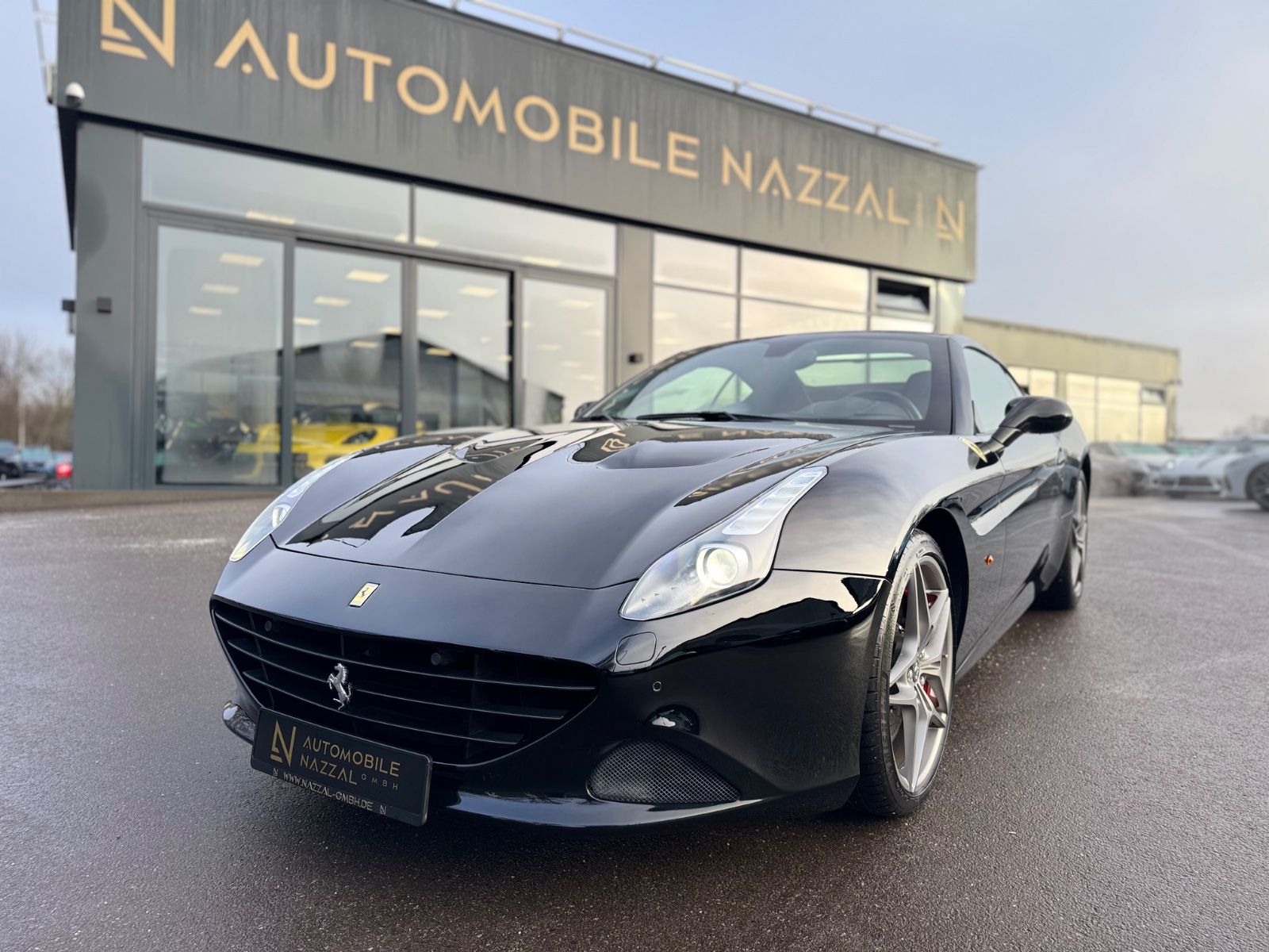 Fahrzeugabbildung Ferrari CALIFORNIA T V8*CARBON*POWER-GARANTIE*KERAMIK*