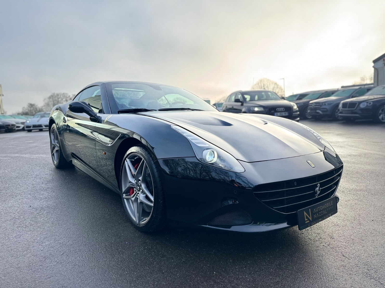 Fahrzeugabbildung Ferrari CALIFORNIA T V8*CARBON*POWER-GARANTIE*KERAMIK*