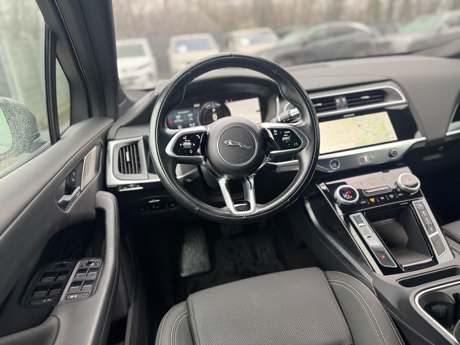 Fahrzeugabbildung Jaguar I-PACE S EV400 AWD BLACK-PACK*CARPLAY*360°*LED*