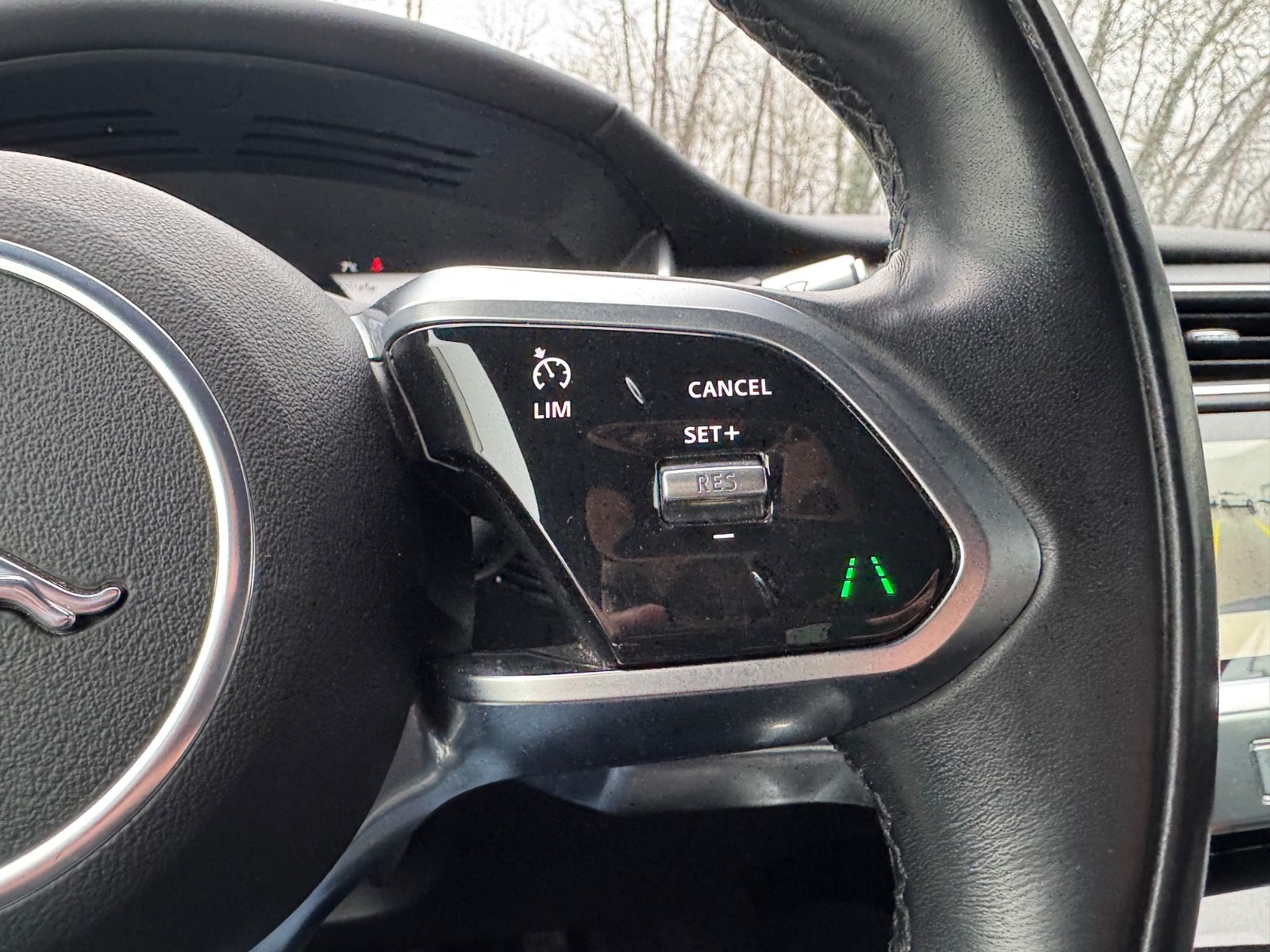 Fahrzeugabbildung Jaguar I-PACE S EV400 AWD BLACK-PACK*CARPLAY*360°*LED*