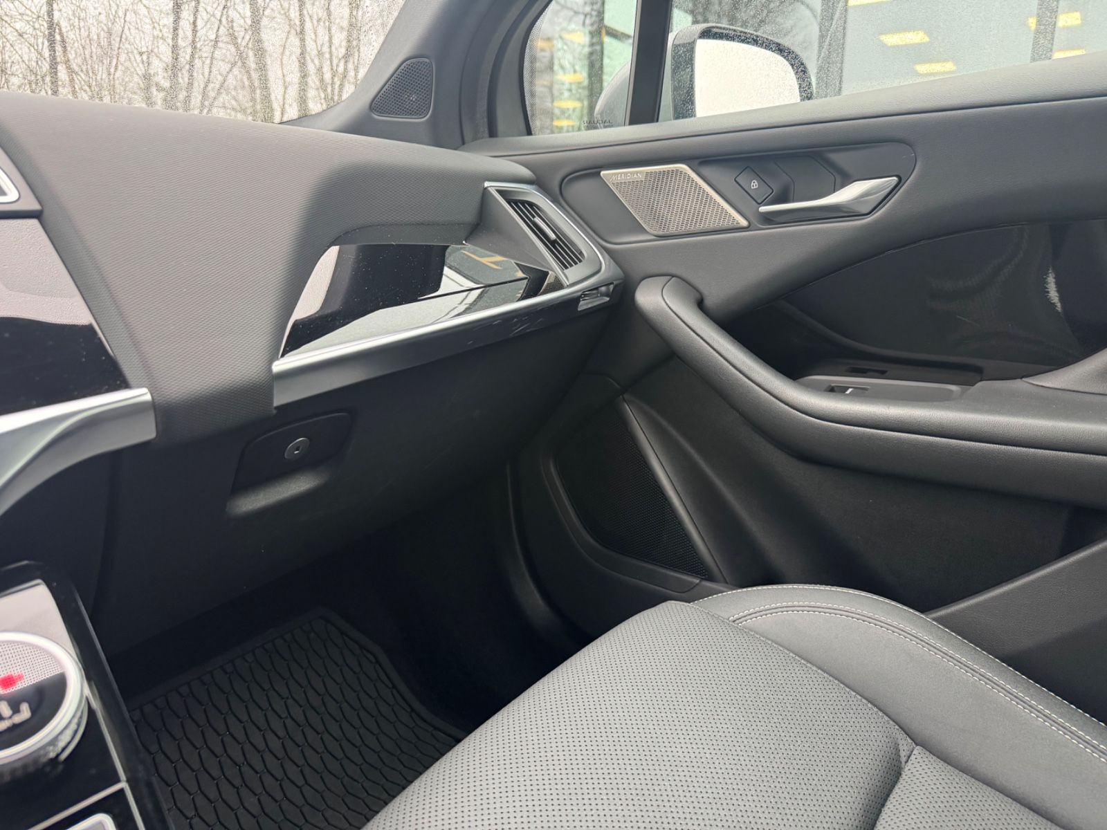 Fahrzeugabbildung Jaguar I-PACE S EV400 AWD BLACK-PACK*CARPLAY*360°*LED*