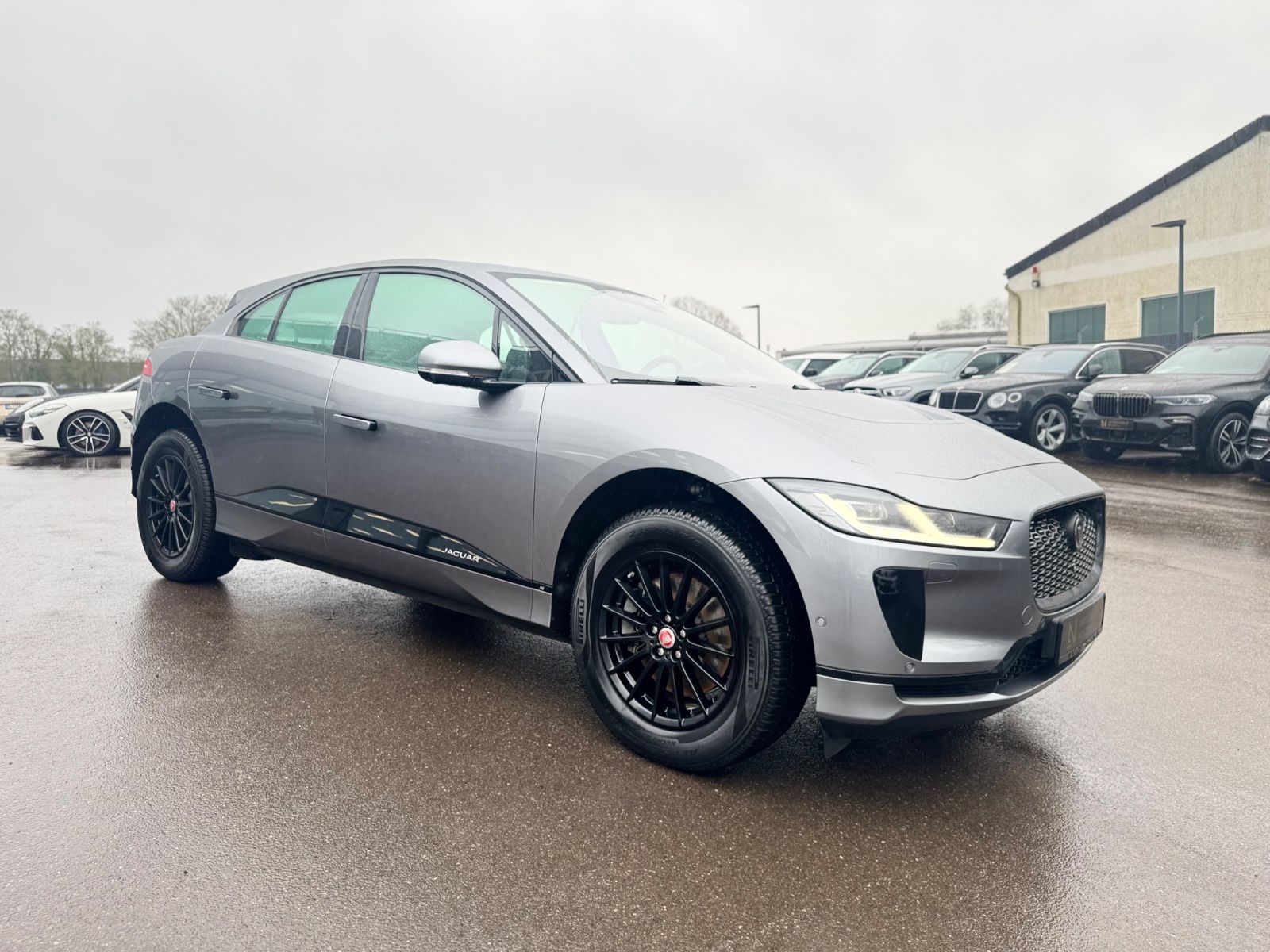 Fahrzeugabbildung Jaguar I-PACE S EV400 AWD BLACK-PACK*CARPLAY*360°*LED*