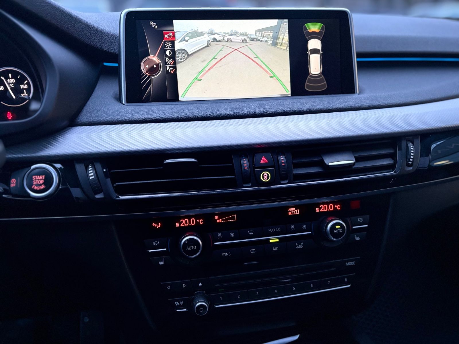 Fahrzeugabbildung BMW X5 xDRIVE 40d*M-SPORT*PANORAMA*KAMERA*