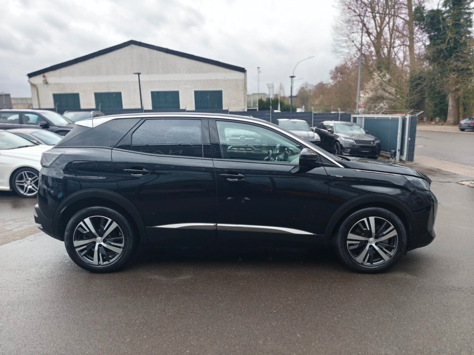 Fahrzeugabbildung Peugeot 3008 HYBRID 225 PLUG IN HYBRID*ALLURE*1.HD*LED*