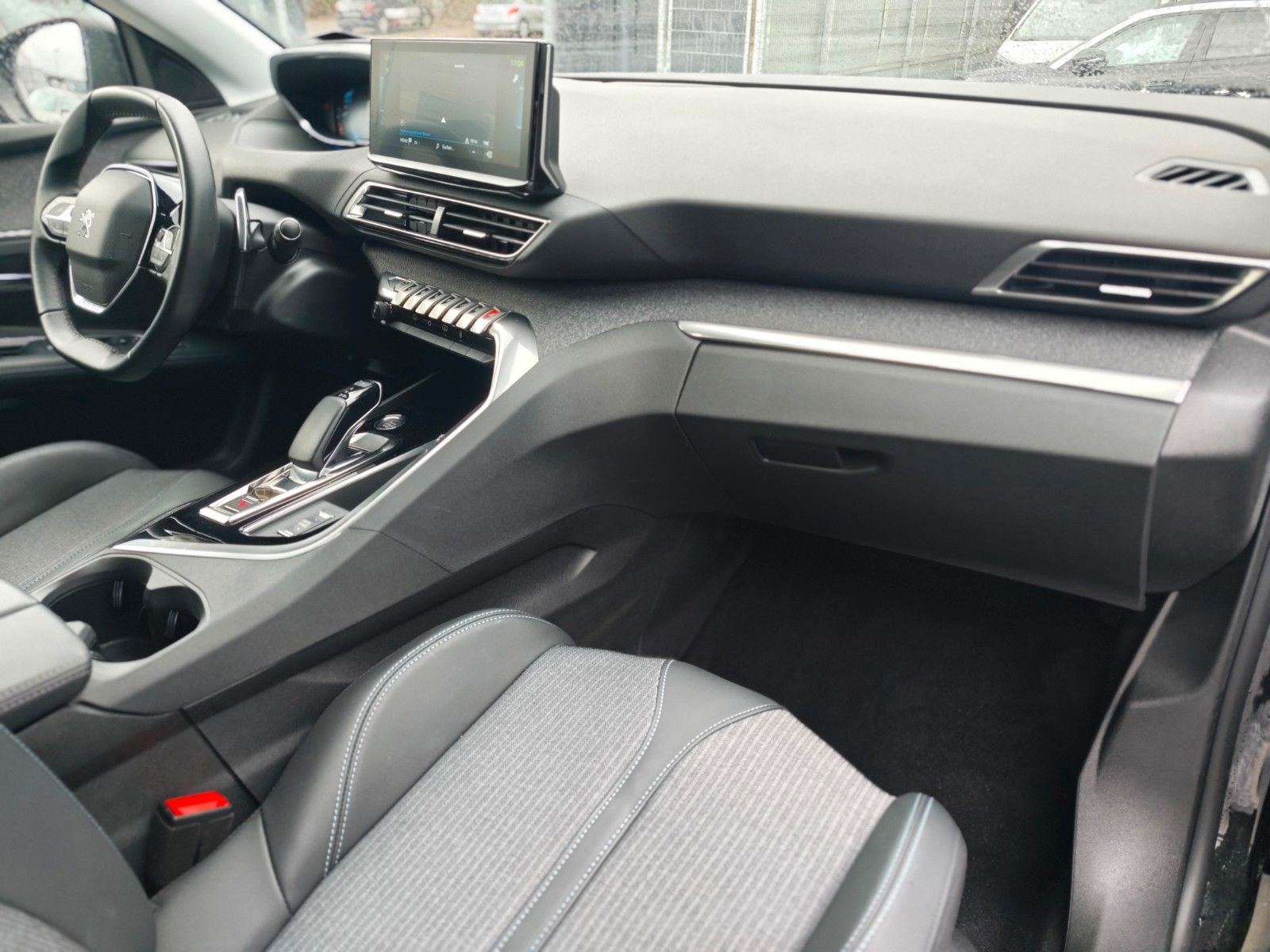 Fahrzeugabbildung Peugeot 3008 HYBRID 225 PLUG IN HYBRID*ALLURE*1.HD*LED*