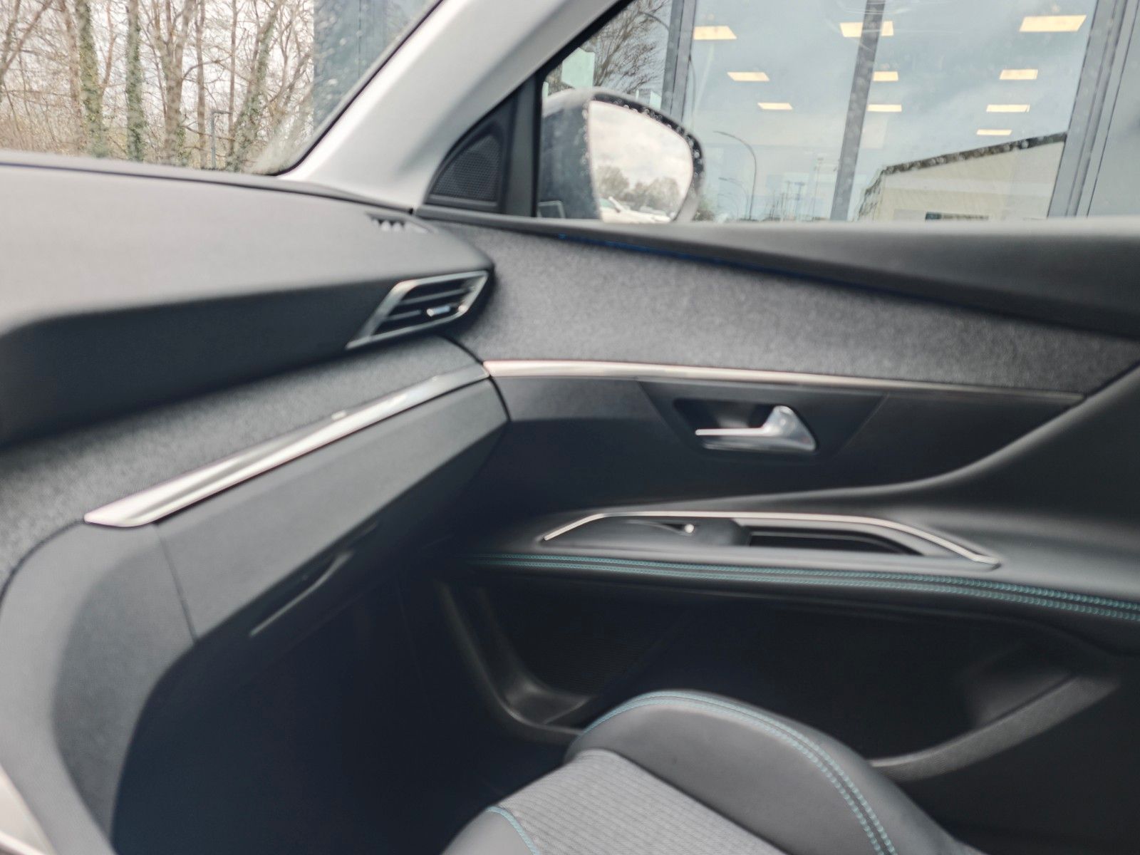 Fahrzeugabbildung Peugeot 3008 HYBRID 225 PLUG IN HYBRID*ALLURE*1.HD*LED*