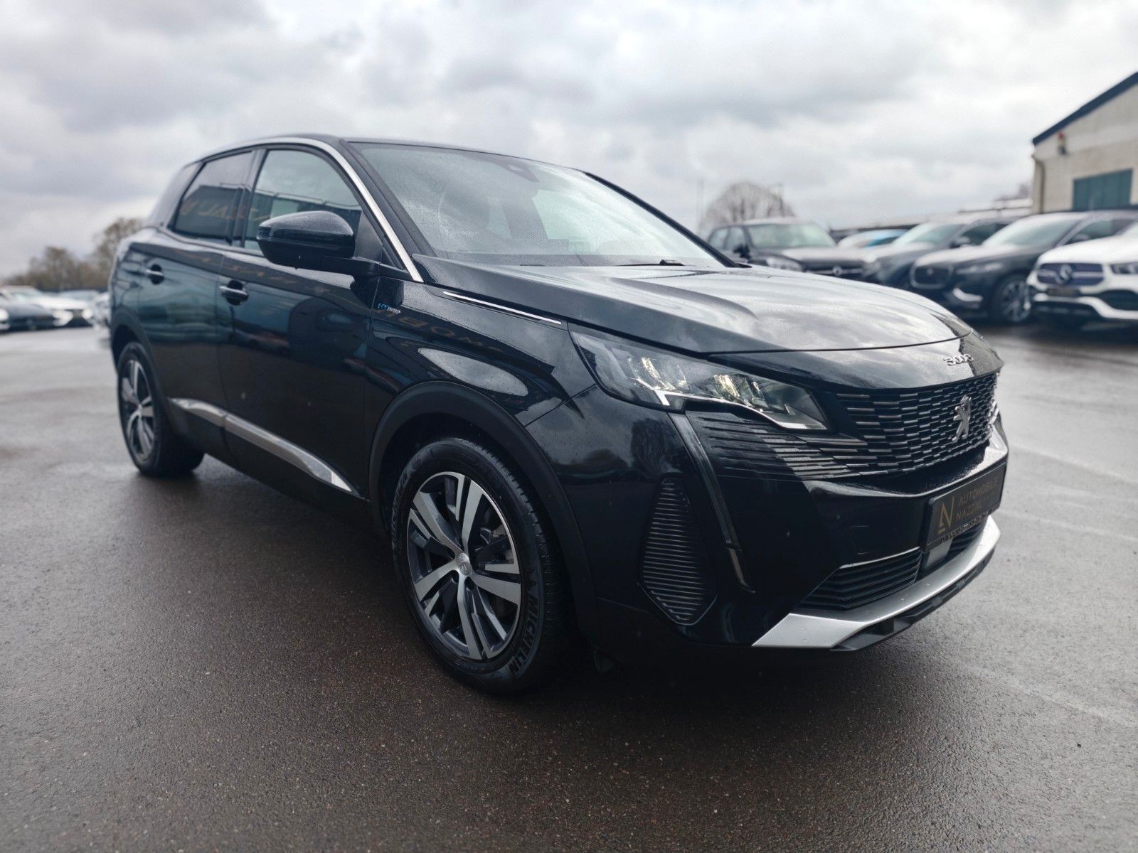 Fahrzeugabbildung Peugeot 3008 HYBRID 225 PLUG IN HYBRID*ALLURE*1.HD*LED*