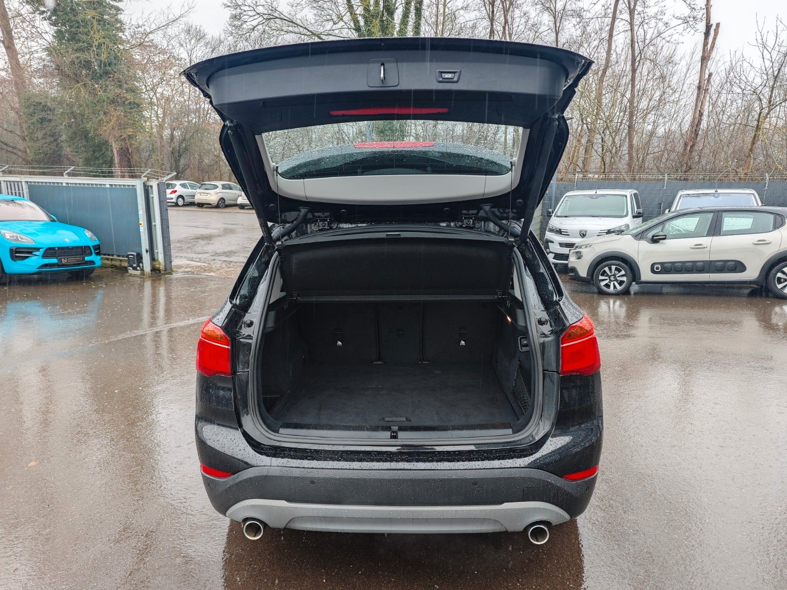 Fahrzeugabbildung BMW X1 xDRIVE*2.0D*AUT*ADVANTAGE*LED*AHK*NAVI*ASSIST