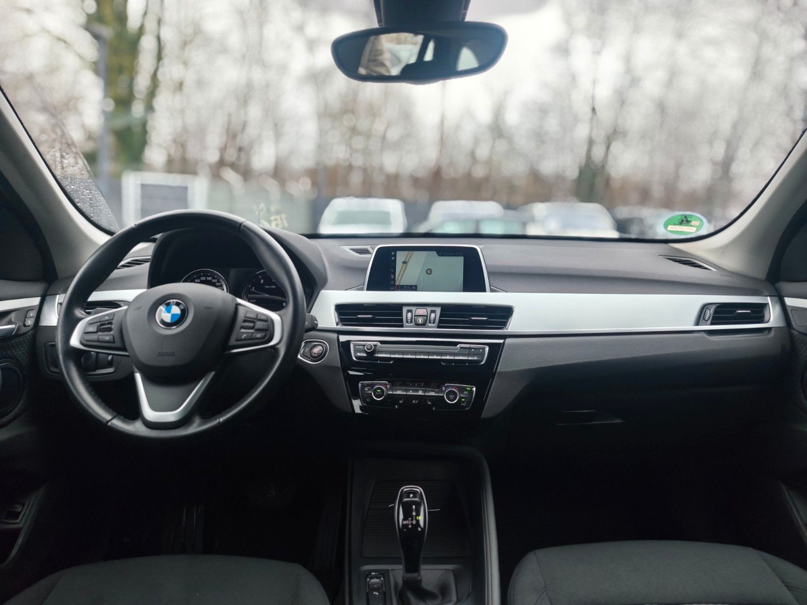 Fahrzeugabbildung BMW X1 xDRIVE*2.0D*AUT*ADVANTAGE*LED*AHK*NAVI*ASSIST