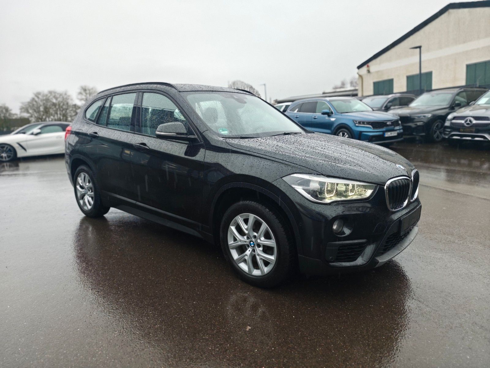Fahrzeugabbildung BMW X1 xDRIVE*2.0D*AUT*ADVANTAGE*LED*AHK*NAVI*ASSIST