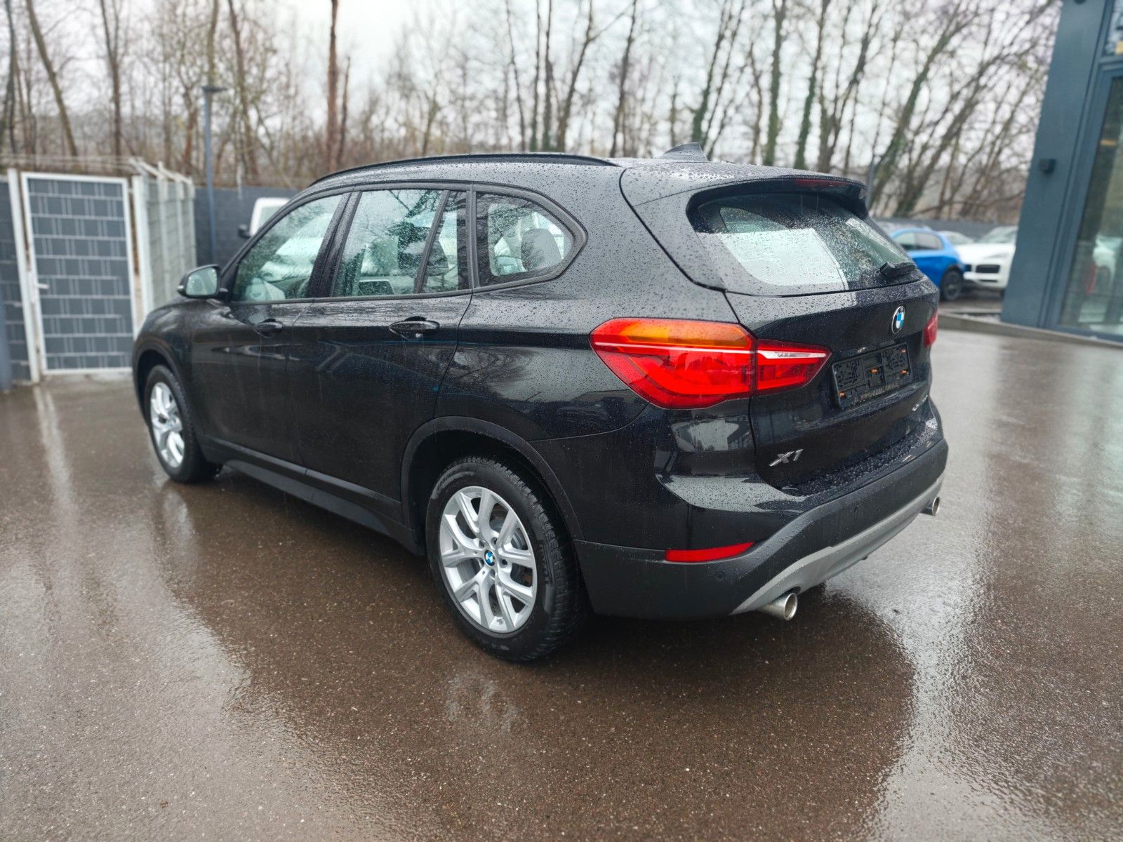 Fahrzeugabbildung BMW X1 xDRIVE*2.0D*AUT*ADVANTAGE*LED*AHK*NAVI*ASSIST