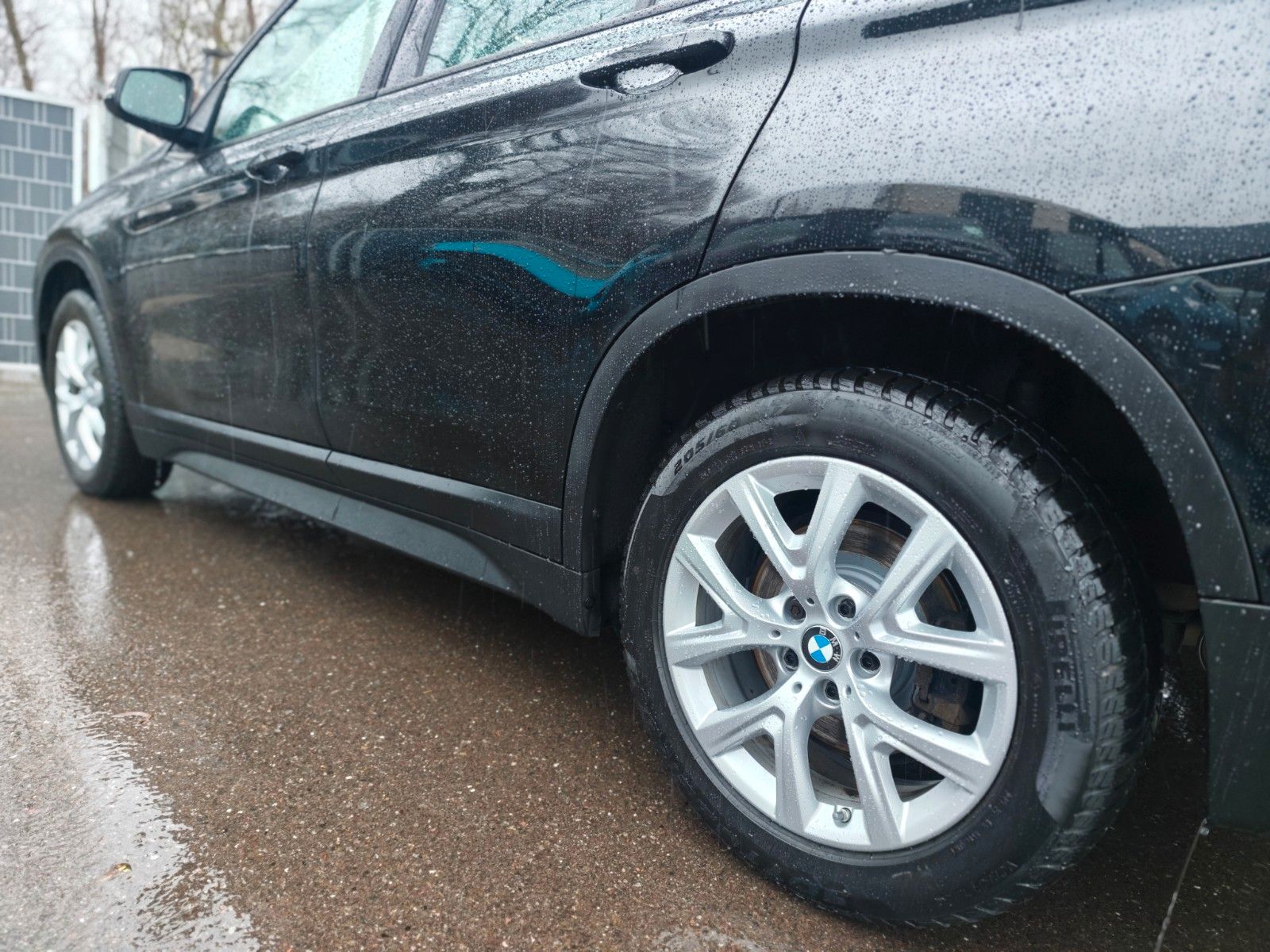 Fahrzeugabbildung BMW X1 xDRIVE*2.0D*AUT*ADVANTAGE*LED*AHK*NAVI*ASSIST