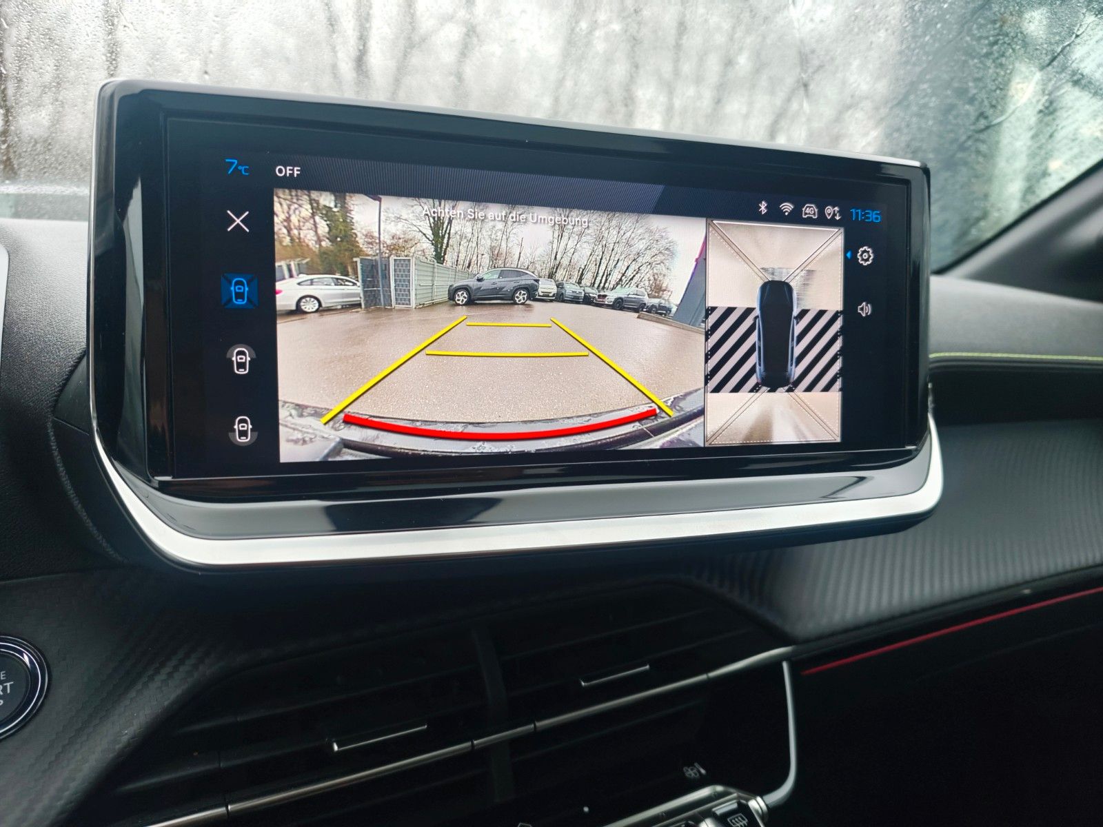 Fahrzeugabbildung Peugeot 208  GT HYBRID*NAVI*PANORAMA*KAMERA*GARANTIE*