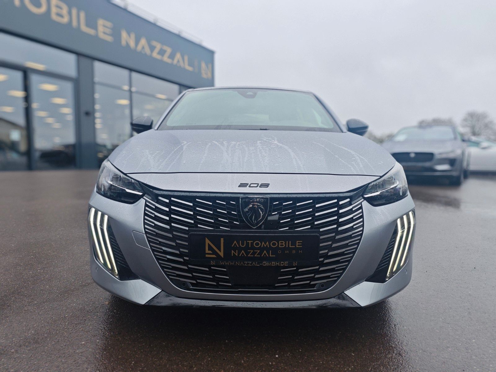 Fahrzeugabbildung Peugeot 208  GT HYBRID*NAVI*PANORAMA*KAMERA*GARANTIE*