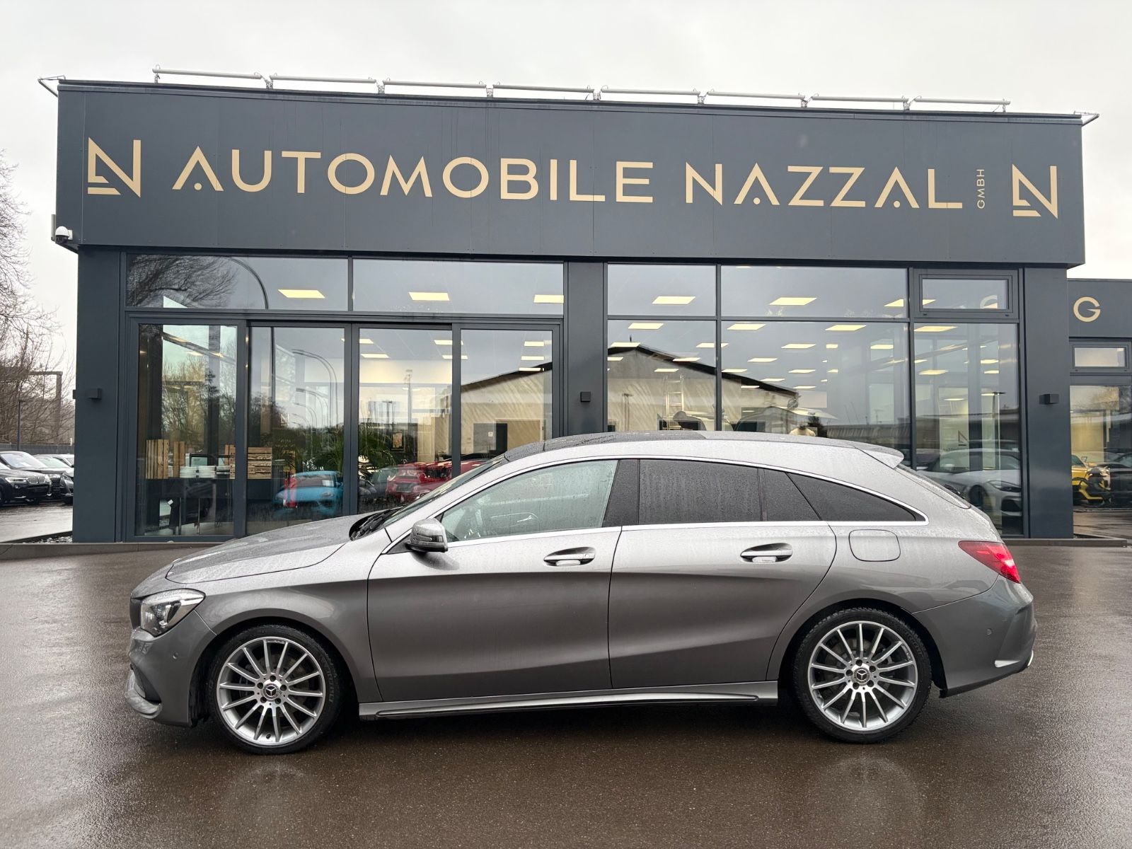 Fahrzeugabbildung Mercedes-Benz CLA 200 SHOOTING BRAKE*AUT*AMG-LINE*PANO*LEDER*