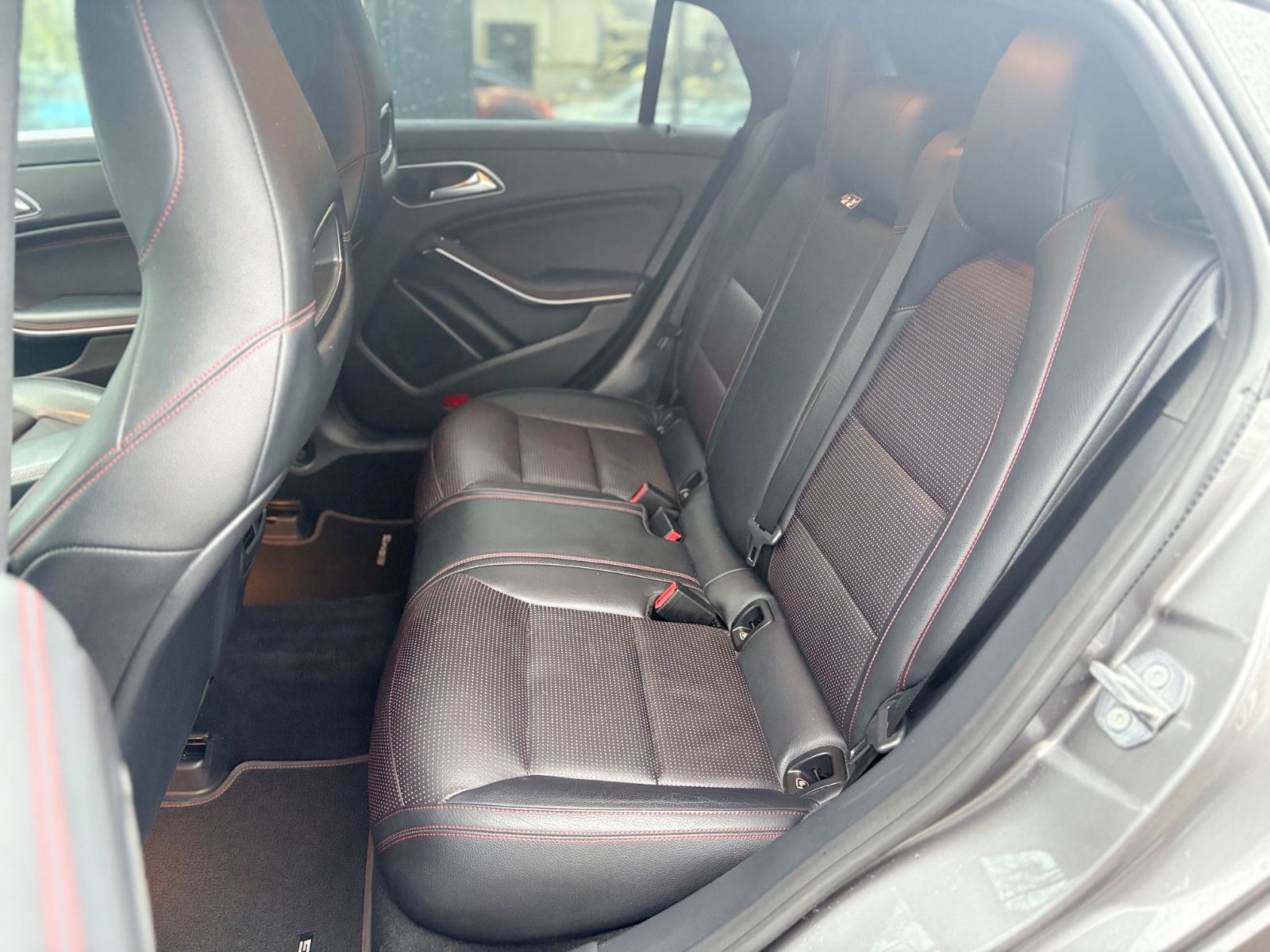 Fahrzeugabbildung Mercedes-Benz CLA 200 SHOOTING BRAKE*AUT*AMG-LINE*PANO*LEDER*