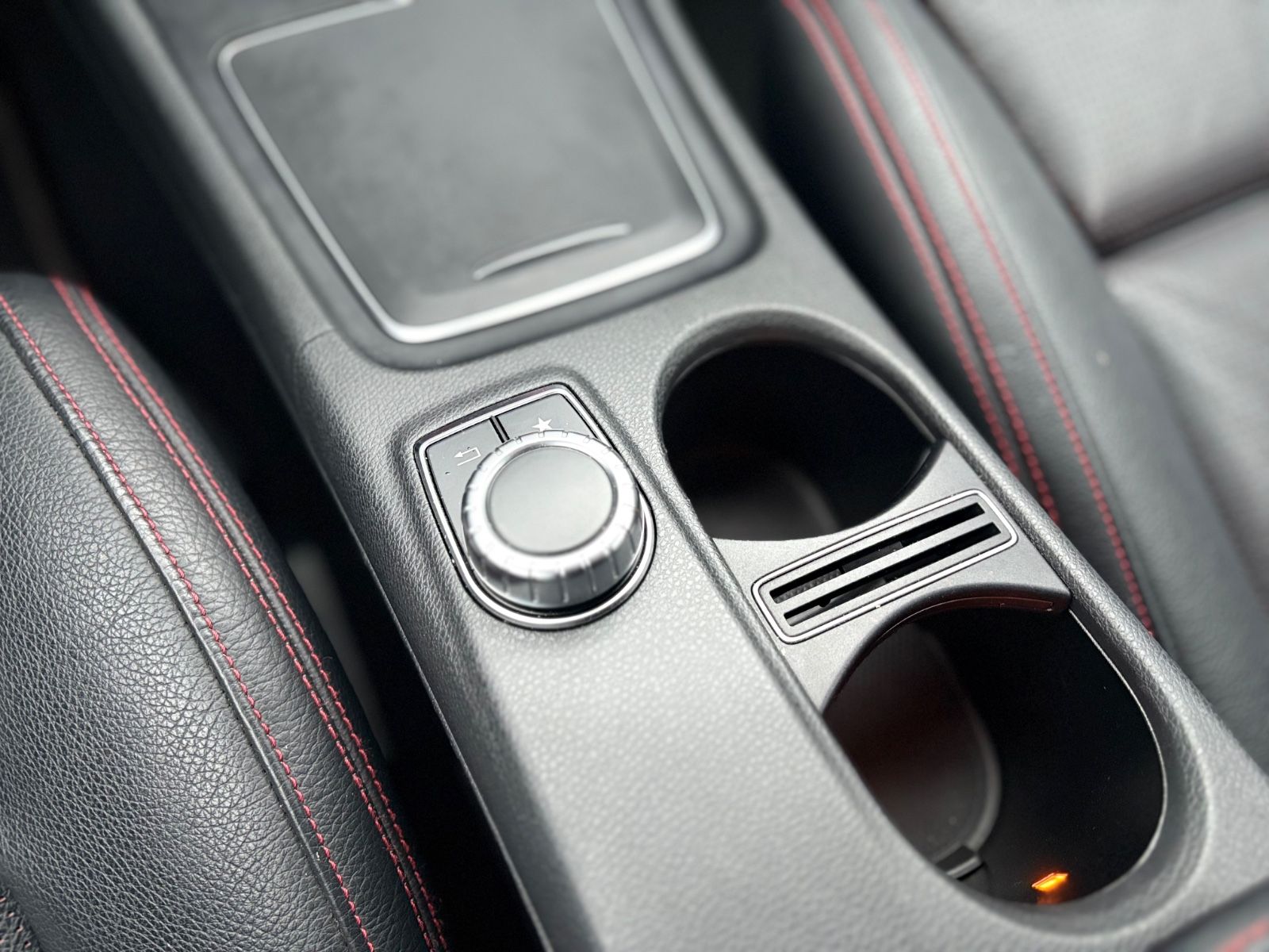 Fahrzeugabbildung Mercedes-Benz CLA 200 SHOOTING BRAKE*AUT*AMG-LINE*PANO*LEDER*