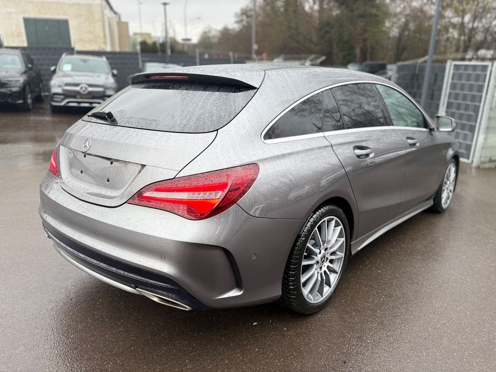 Fahrzeugabbildung Mercedes-Benz CLA 200 SHOOTING BRAKE*AUT*AMG-LINE*PANO*LEDER*