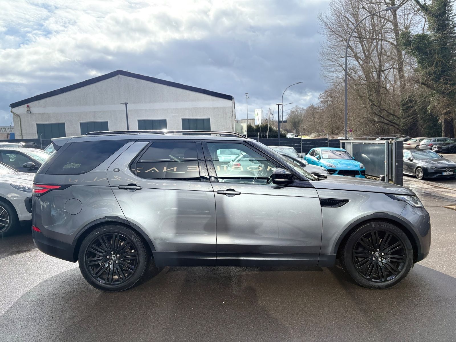 Fahrzeugabbildung Land Rover DISCOVERY 5 HSE Si6*LED*NAVI*LEDER*PANORAMA*