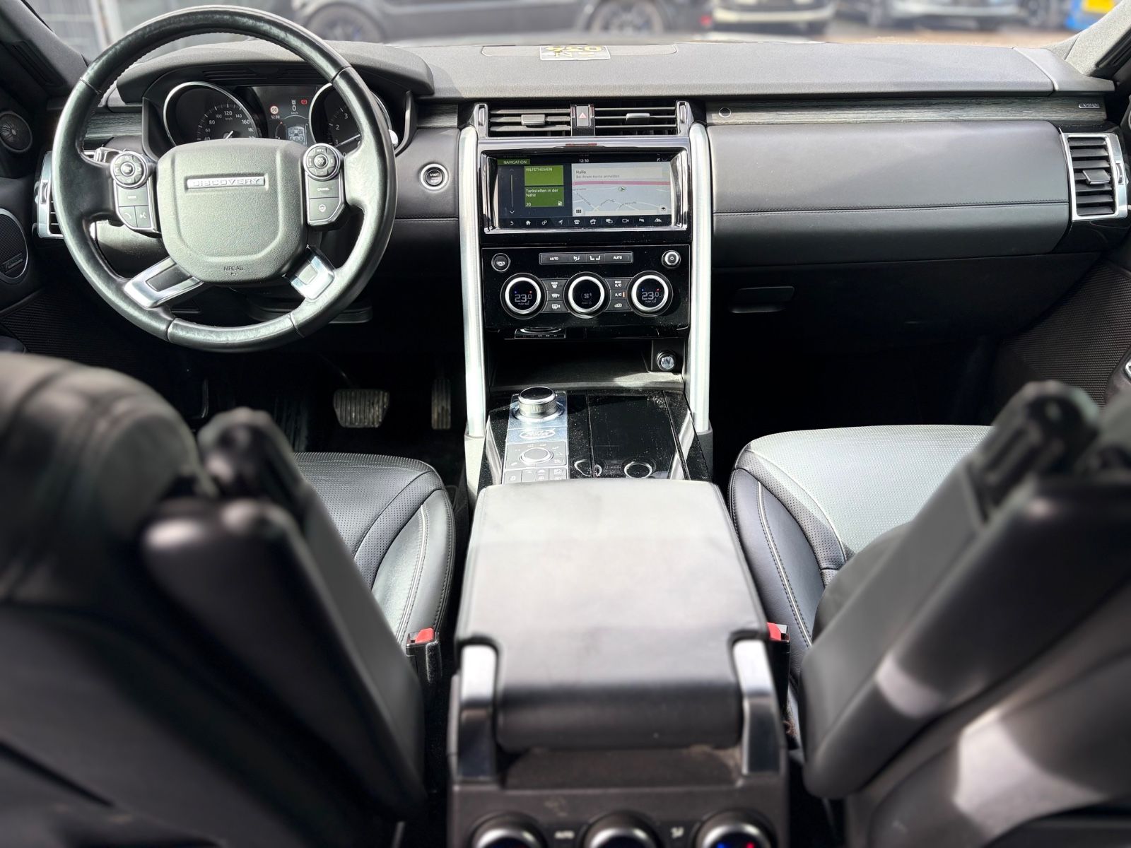 Fahrzeugabbildung Land Rover DISCOVERY 5 HSE Si6*LED*NAVI*LEDER*PANORAMA*