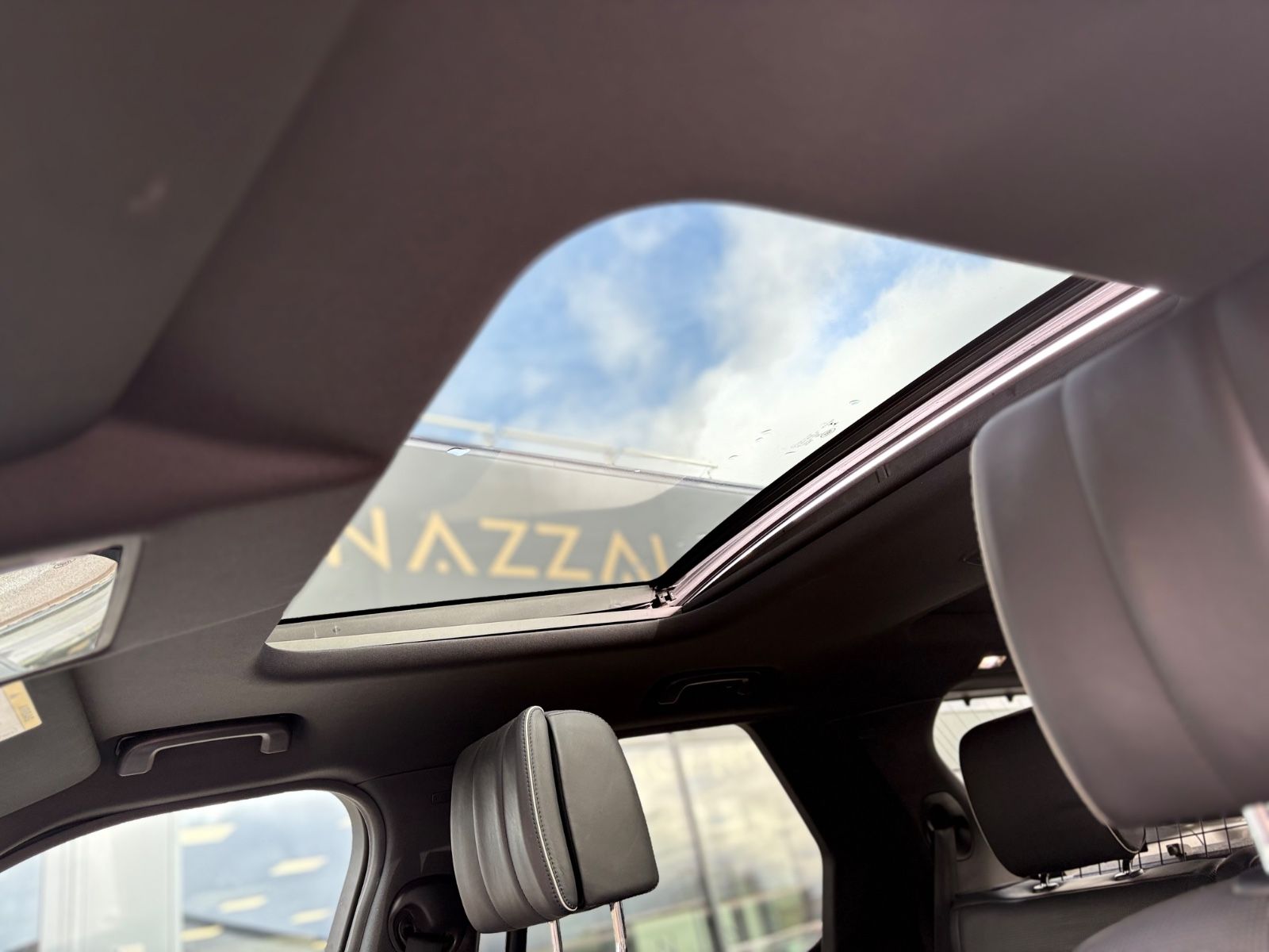 Fahrzeugabbildung Land Rover DISCOVERY 5 HSE Si6*LED*NAVI*LEDER*PANORAMA*