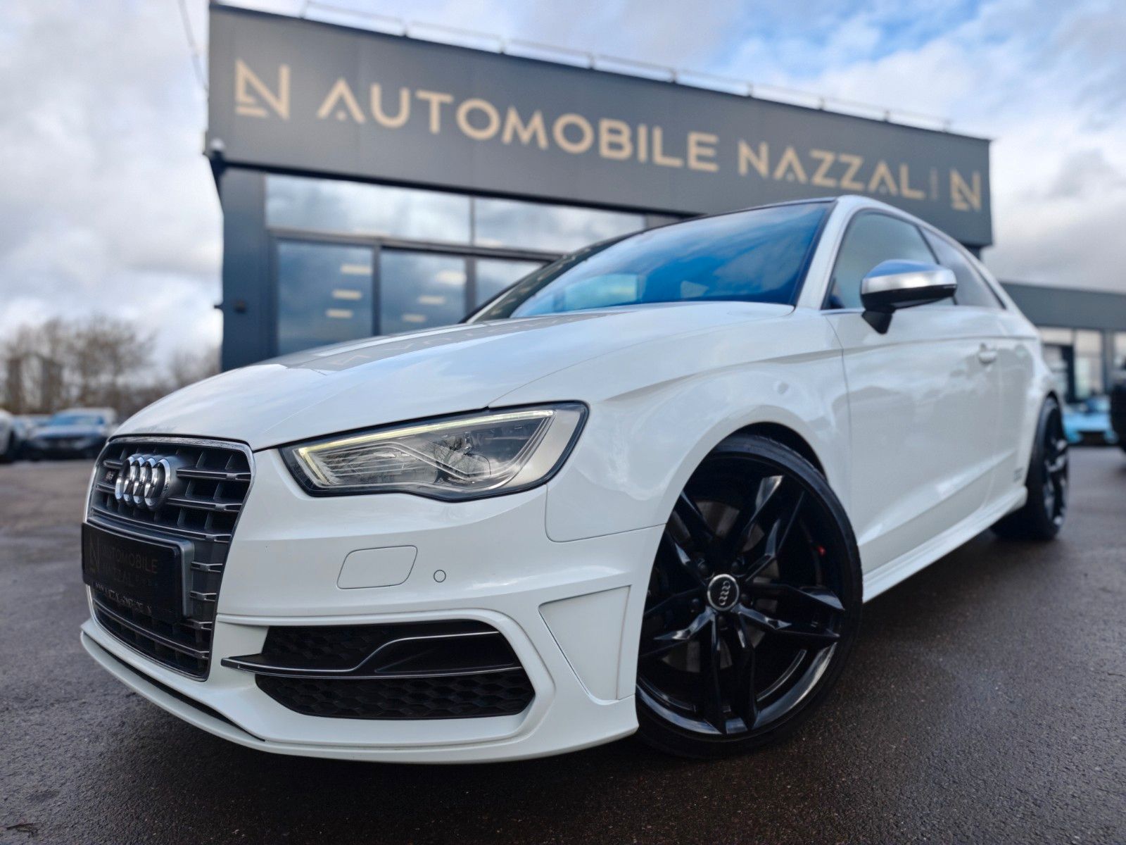 Fahrzeugabbildung Audi S3 2.0 TFSI *PANORAMA*B&O*MAGNETIC RIDE*LEDER*