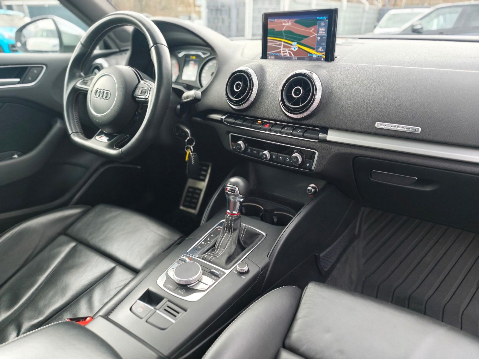 Fahrzeugabbildung Audi S3 2.0 TFSI *PANORAMA*B&O*MAGNETIC RIDE*LEDER*