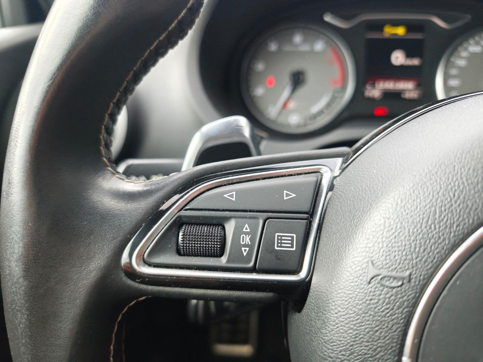 Fahrzeugabbildung Audi S3 2.0 TFSI *PANORAMA*B&O*MAGNETIC RIDE*LEDER*