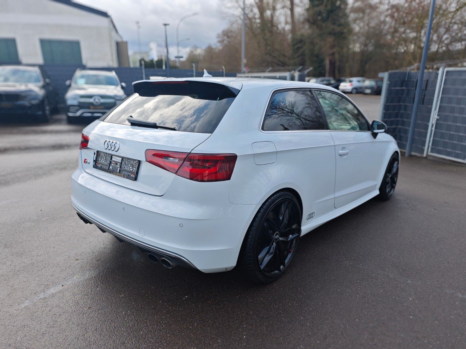 Fahrzeugabbildung Audi S3 2.0 TFSI *PANORAMA*B&O*MAGNETIC RIDE*LEDER*